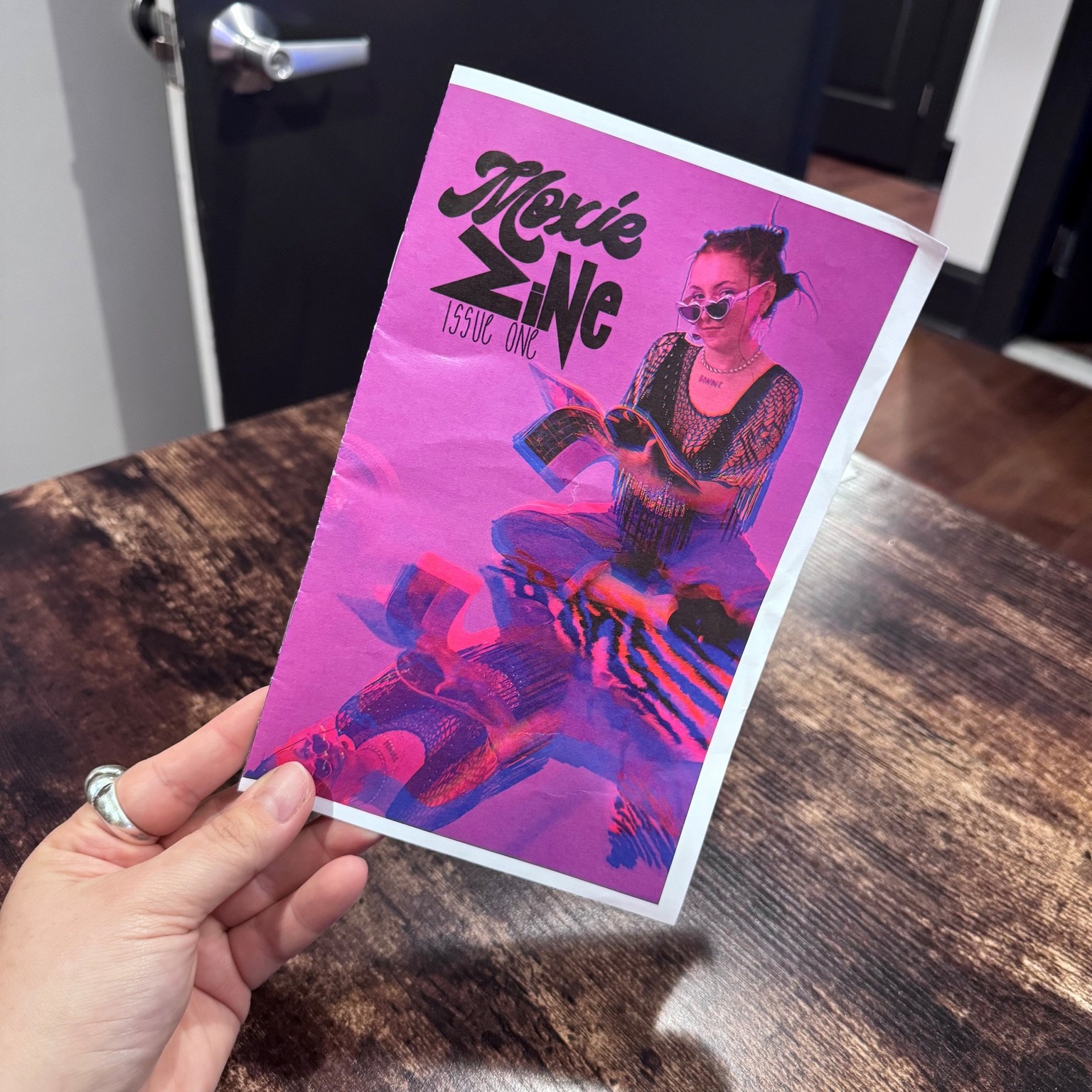 We're always so impressed by how creative our small businesses are!!! Check out this awesome zine from our friends at @moxiefemmestudio 🤩❤️🔥 #sᴜᴘᴘᴏʀᴛsᴍᴀʟʟʙᴜsɪɴᴇss