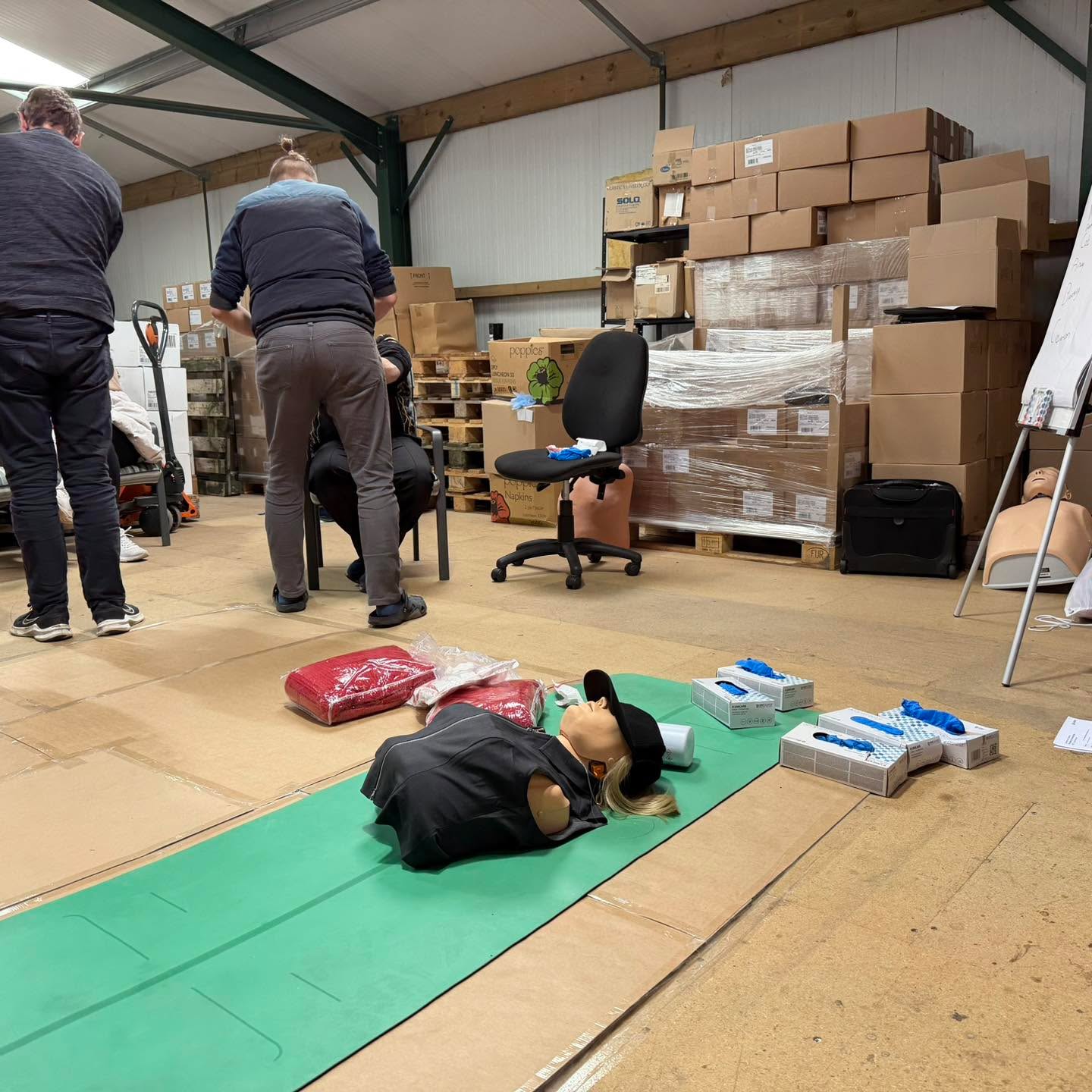 A great day on Monday with the team at NPK Napkins 👏
We delivered Emergency First Aid at Work, covered the additional catastrophic bleeding module, and made sure everyone knew exactly where the public access defibrillator is kept.
Let’s hope the skills are never needed, but a big thank you as well for the brilliantly thought out “homemade classroom”. Very well insulated… those napkins clearly work overtime.
Well done to everyone who got stuck in and asked great questions throughout the day.
📞 01908 112111
📧 enquiries@dtmk.co.uk
🌐 www.training.dtmk.co.uk
Ready to learn life saving skills?
Message us today to book your course or find out more about our training.
#BystandersToLifesavers #NobodyLeftWithoutCare #PreparedPeople #SaferWorkplaces #StrongerFamilies #DTMK #FirstAid #FirstAidTraining #MiltonKeynes #Buckinghamshire #Bedfordshire #Northamptonshire #Oxfordshire