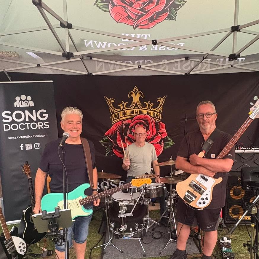 🎶 Live music night at The Rose & Crown Brentwood! 🎶
Join us on 18th February for an unforgettable evening with Song Doctors, bringing great vibes and live entertainment to your night. Enjoy a delicious two-course meal for just £34.95 while soaking up the music in a warm, friendly atmosphere.
The last few events have been sold out, so don’t miss your chance this time!
Book online here:
https://web.dojo.app/create_booking/vendor/56Zde-9zdMk87e8zpQFmllJ3Ys3tPOtKa3FkzVjx31Q_restaurant
#RoseAndCrownBrentwood #LiveMusicNight #SongDoctors #BrentwoodEvents #DinnerAndMusic #NightOutBrentwood #LiveEntertainment