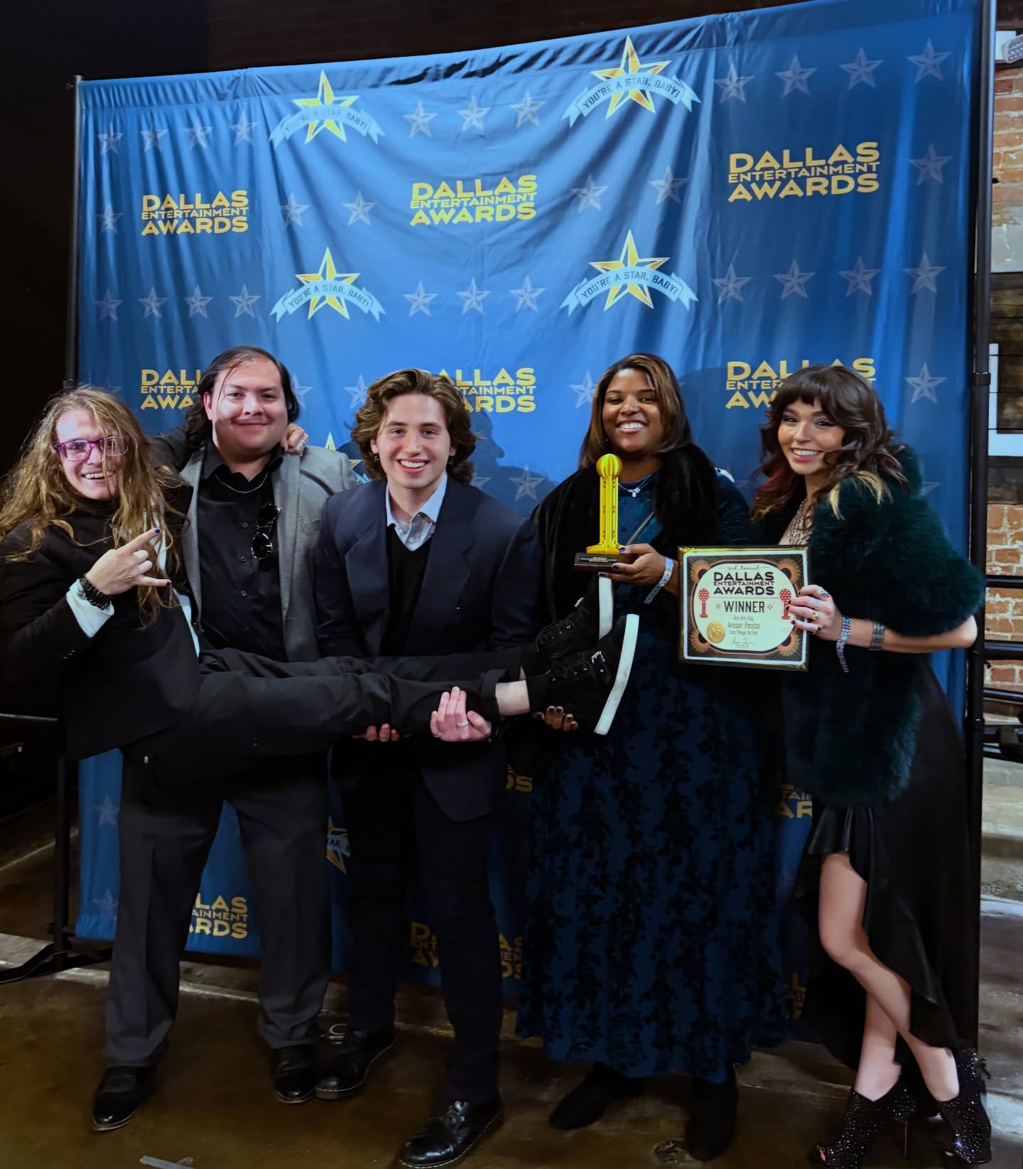 Last week, @crashthroughthefloor won Best Rock Song for their hit “Avoidant Paradise” at the Dallas Entertainment Awards! 🎸
Help us in congratulating James, Jared, Jacob, Bre, and Kiara—Destiny Studio alum and instructors—on this very well-deserved win!
The future of rock is in very good hands. We're so proud of y'all!! 🤘
