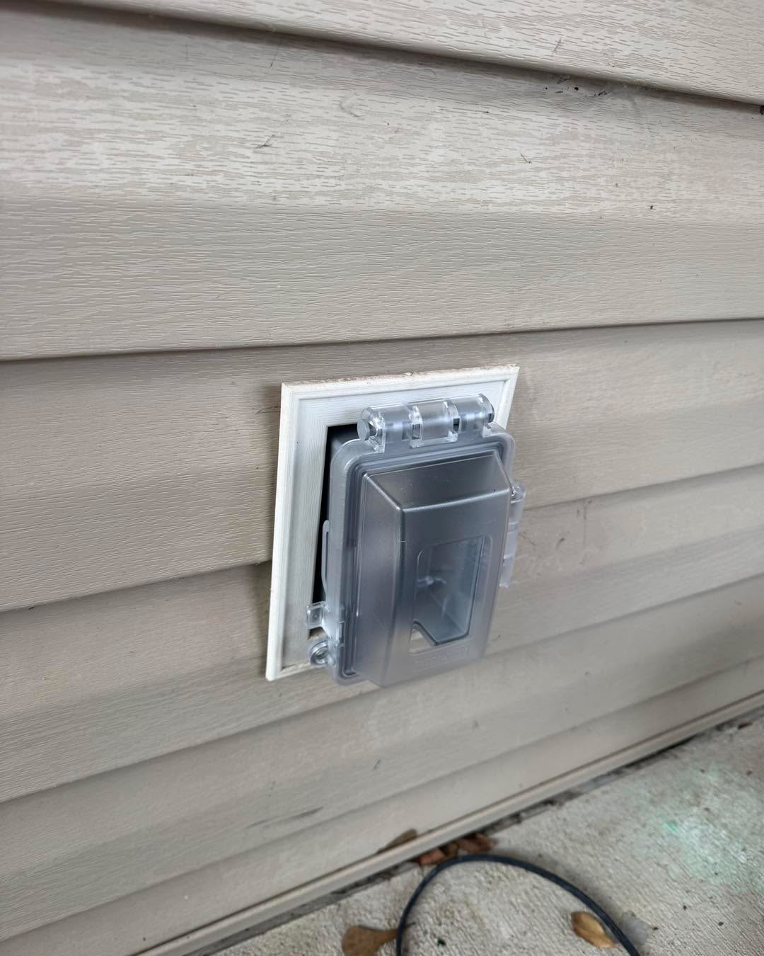 Keeping outdoor outlets protected and functional is a simple upgrade that makes a big difference. Swapped out the old exterior covers for new bubble‑style “in use” covers that allow cords to stay plugged in while staying shielded from the elements. A clean, practical improvement for any home’s exterior.
If you need small exterior updates or everyday handyman help around the house, Taskline Home Services is here to make it easy.
910‑382‑9445
richard@tasklinehomeservices.com
Taskline Home Services LLC – Hope Mills & Fayetteville
#TasklineHomeServices #Handyman #HomeProjects #OutdoorUpgrades #FayettevilleNC #HopeMillsNC
