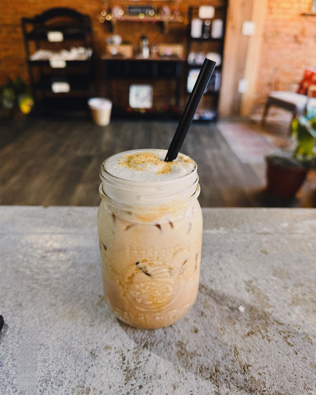 Sweet Creation! ☕✨
Check out this absolutely delicious sweet creation crafted by one of our amazing baristas!
English Toffee White Chocolate Latte with:
Rich English Toffee syrup mixed with classic white chocolate
Topped with a decadent layer of English Toffee cold foam
Finished with a sprinkle of toffee sugar for that perfect crunch!
It's the perfect treat to brighten your day! Come grab one!