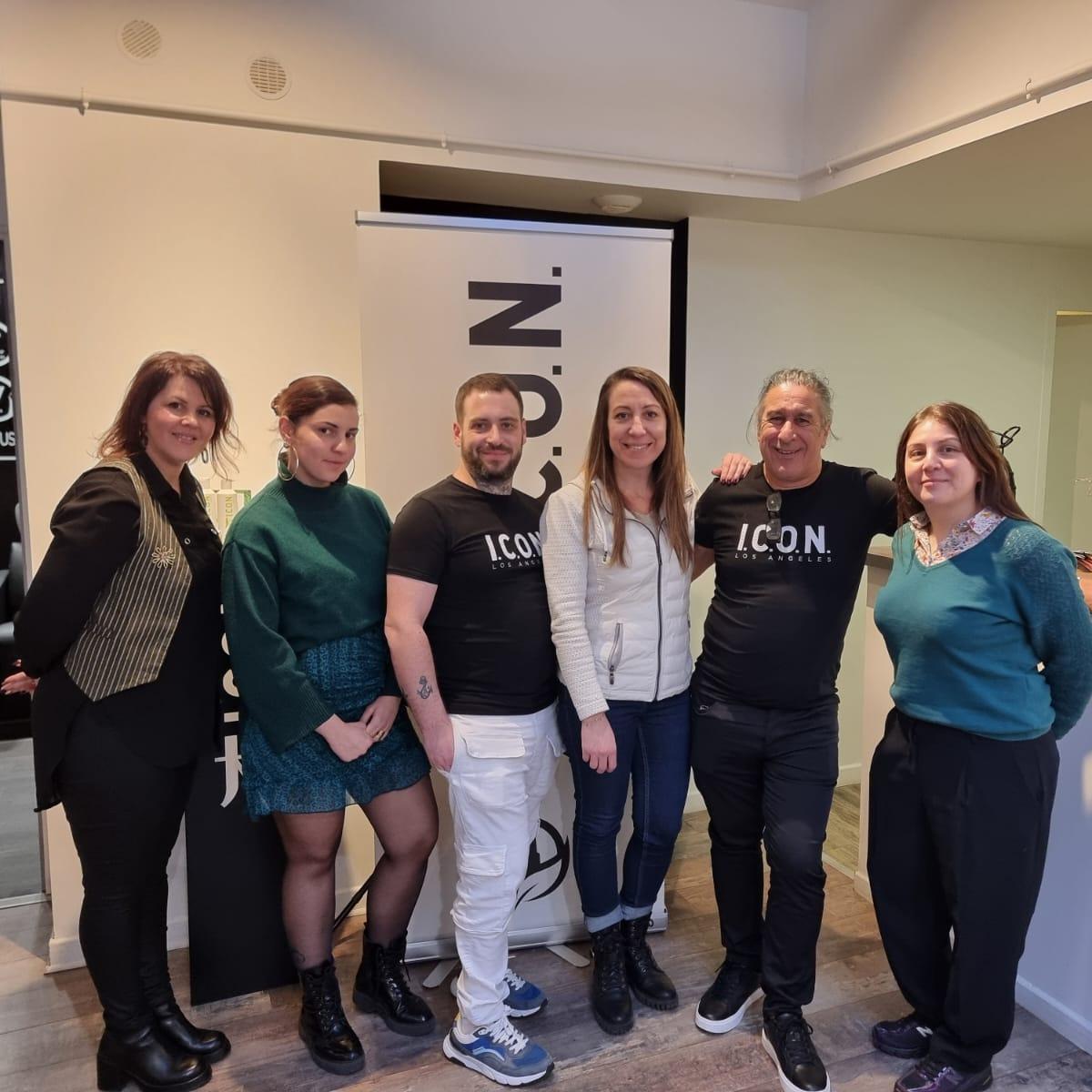 ✨ Retour formation Head Spa ✨
Avec Didier Mattellini, coach I.C.O.N. France une journée de partage, de pratique et d’expertise. Merci à cette belle équipe pour son énergie et son engagement 🤍
#coiffure #factoryeducation #formation #headspa