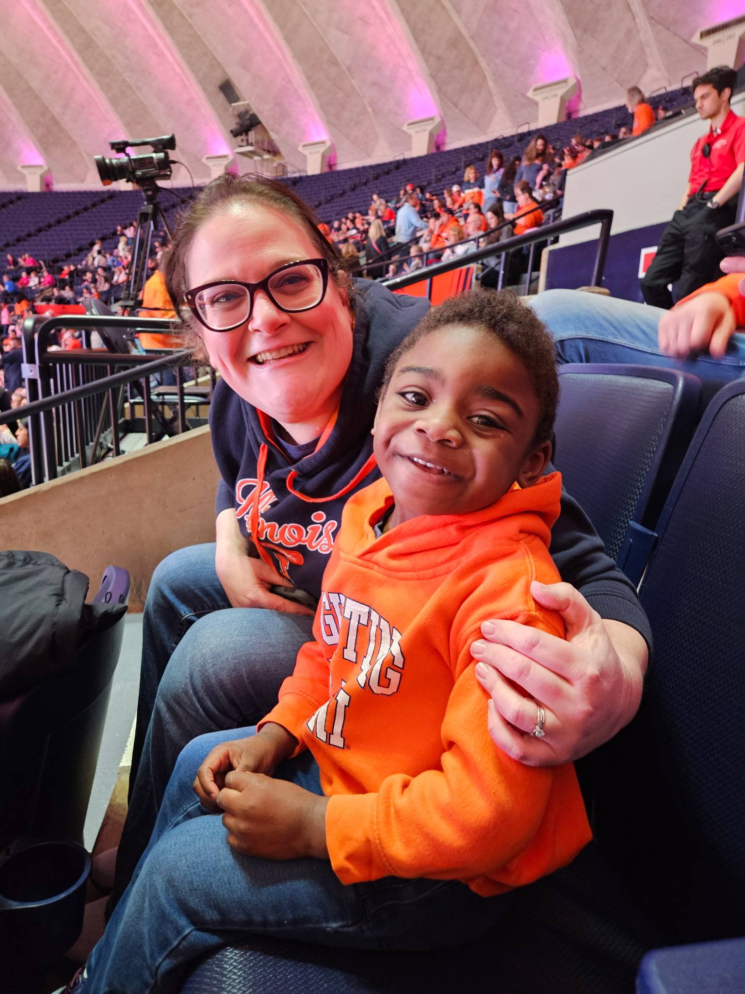 Jay's first in person basketball game! 🏀And proof I own Illinois gear. 😉