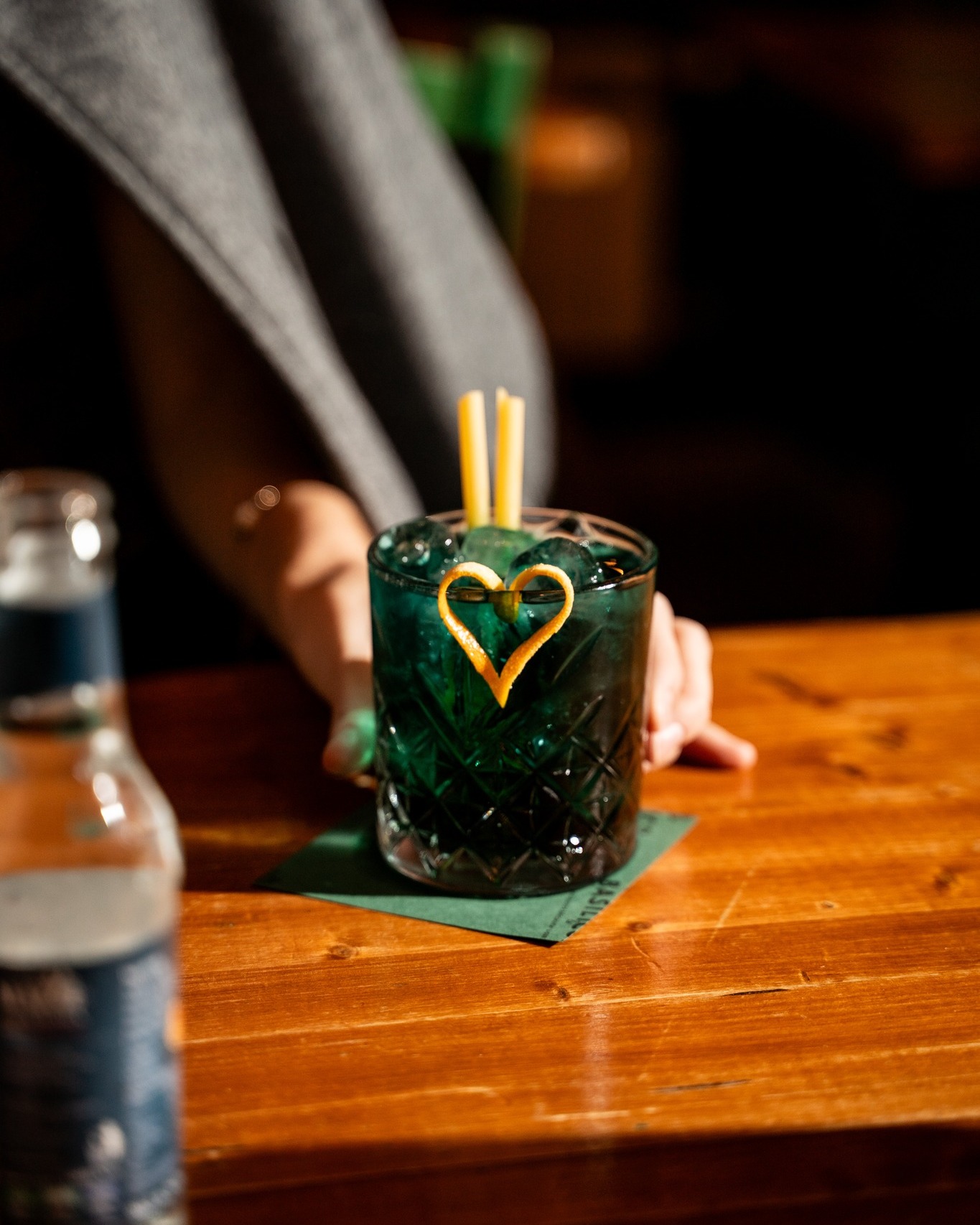 San Valentino, ma versione Basilico. 💚
Che tu venga in coppia, con gli amici o “single ma felice”, noi ci siamo.
Un drink fatto bene, focaccia condivisa e la scusa perfetta per festeggiare l’amore.
In tutte le sue forme.
#basilicovarese