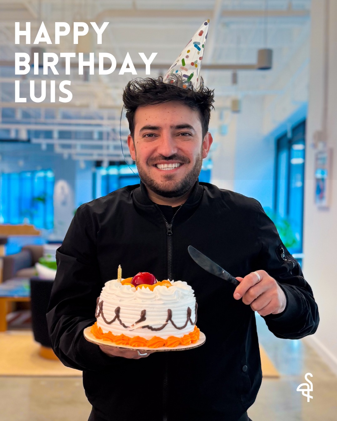 It’s a special day at the office because it’s Luis’s birthday! 🎂 We’re grateful for his leadership and for everything he does to keep our team strong. #BeFresco