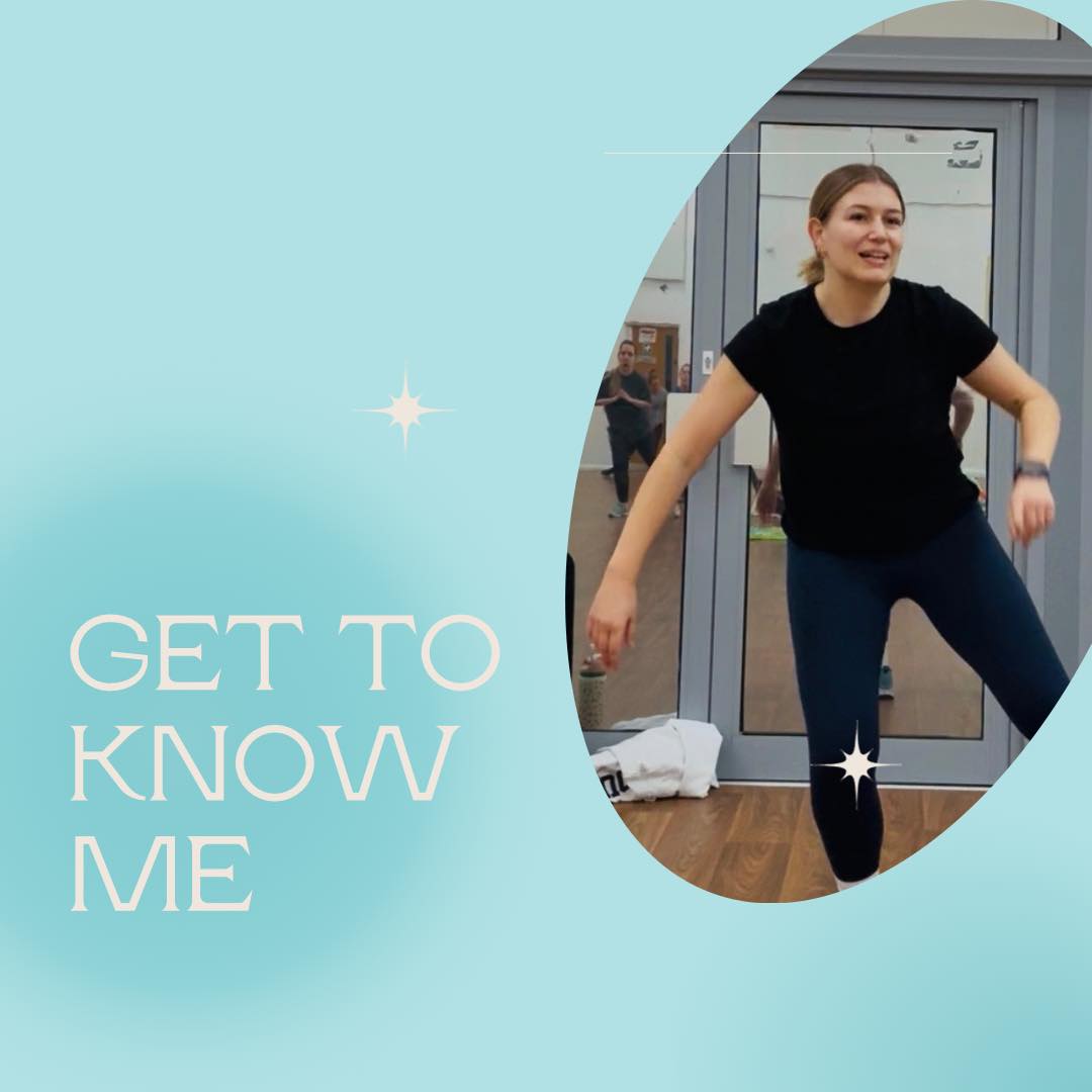 A little ‘get to know me’.
What I do, what I love. The face behind (and in front of) the classes 🥰