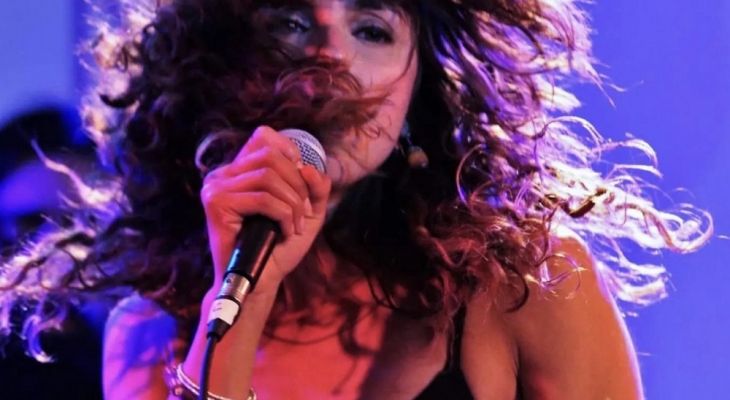 Brooke Law
Sat 14 Feb | Stables - Stage 2
Brooke Law’s debut album is a bold statement - anchored by lead singles ‘Real’, ‘Big World’ and the upcoming ‘Freak On’, she invites us to strip away the noise of modern life and stand tall in our own truth.
https://stables.org/event/brooke-law