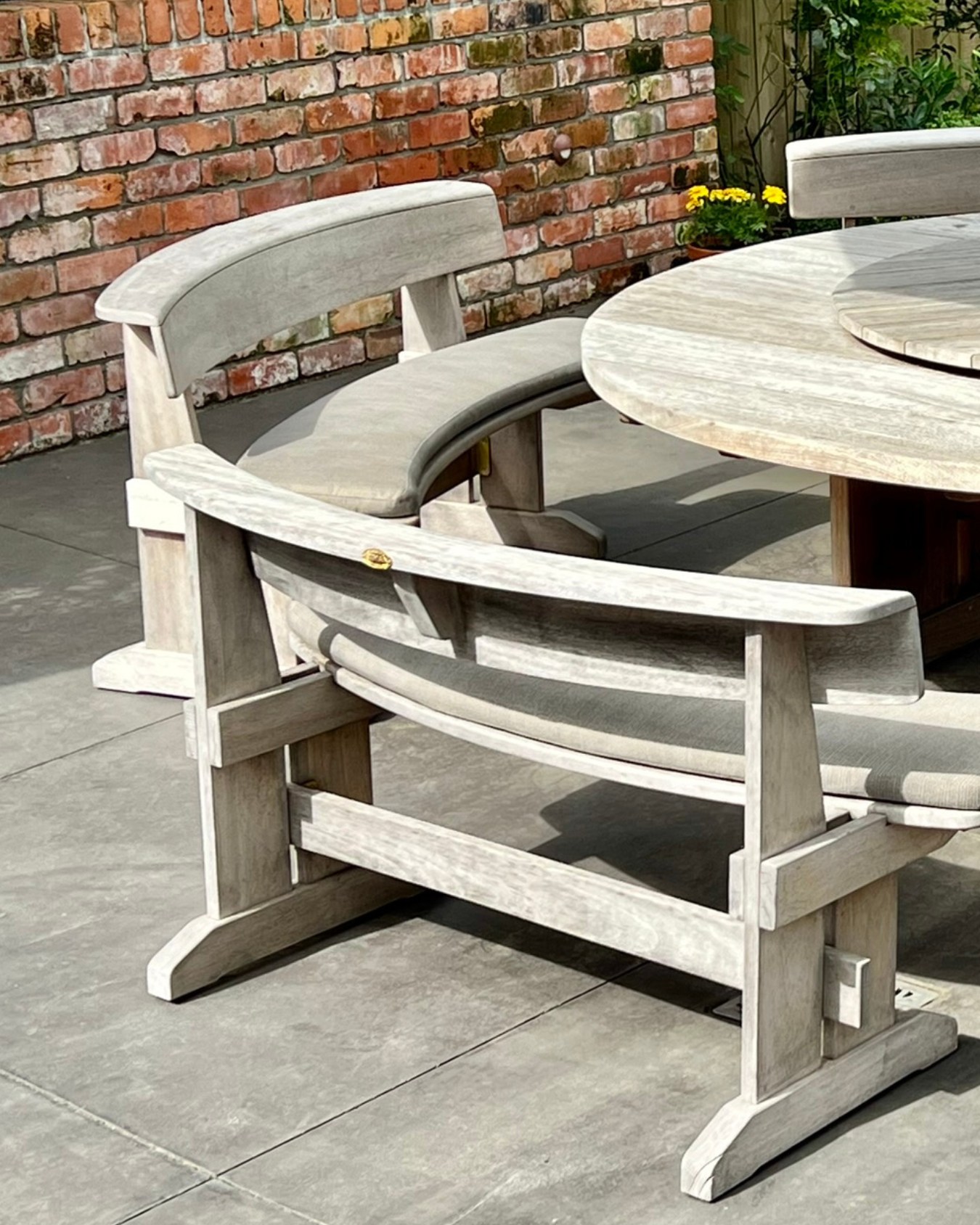 Beautifully weathered, thoughtfully made.
Soft greys, natural patina, and the quiet character that only time can create.
Ethan pieces are designed to age gracefully, revealing more beauty with every season outdoors.
Proudly Designed & Handcrafted in New Zealand Since 1984.
Explore more on our WEBSITE, link in bio!