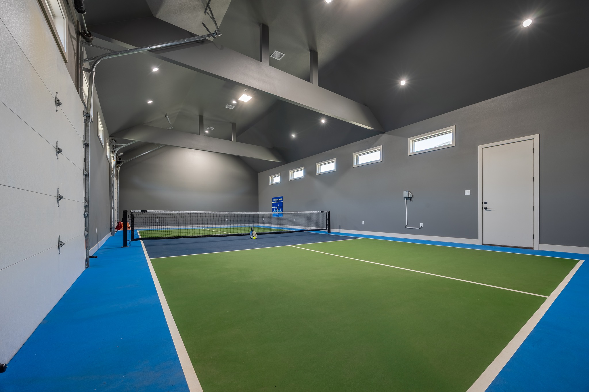 Did someone say indoor pickleball court!? One of our favorite parts of the process is designing each home around our homeowners and their lifestyle.
Builder: @widemancustomhomes
Photo: @ashleyadamsmedia
#pddtexas #lubbockcustomhome #indoorpickleballcourt #lubbockhome #ashleyadamsmedia