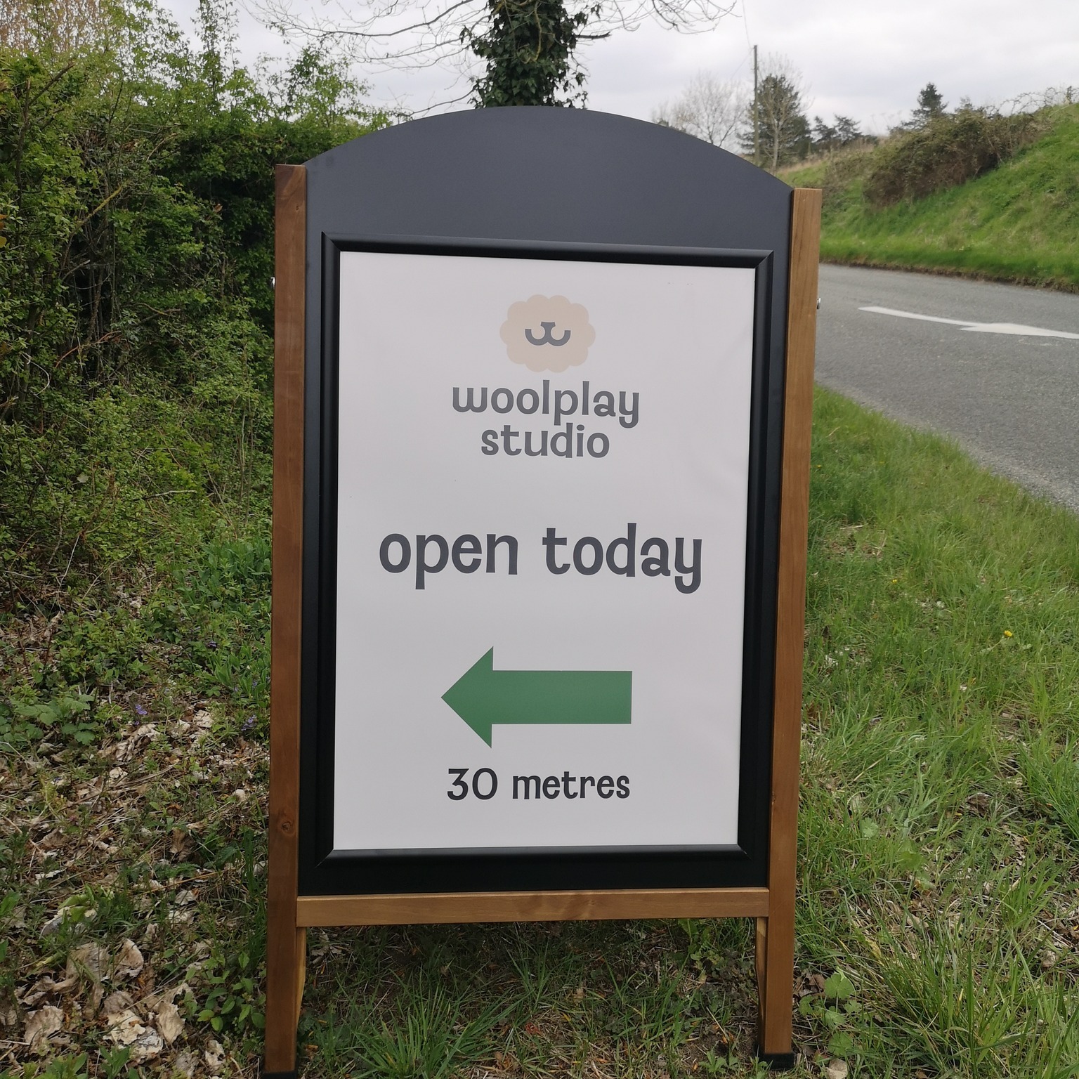 Woolplay's wool shop and studio is open today and tomorrow from 10 till 4.
You'll find it just off the B1123 after Withersdale Street on the way to Metfield on Hollow Lane, Mendham IP20 0JP.
There's a wide selection of British wool yarns (breed specific and blends) for your next knitting or crochet project. Our yarns are also suitable for weaving - as a weaver myself, I want to be able to use the fabulous yarns we stock! And for the spinners and needle felters there's a great choice of rovings and tops.
#shoplocaluk #woolcraft #knittingaddict #BritishWool
#britishwool #knittingcommunity #whatsoninnorfolk
#whatsoninsuffolk