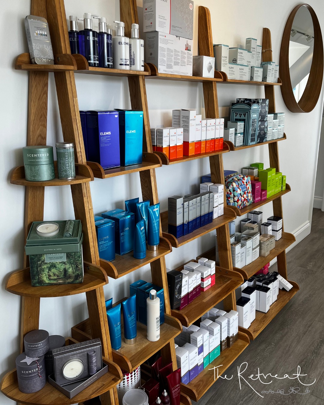 Catch the last of winter sale before its gone! There isn't much left now, but we do still have a handful of products from our winter range at discounted prices including Elemis, Scentered, Jane Iredale and Sensory Retreats.
So don't forget to have a lil' browse of the retail shelves next time you're in and pick yourself a treat at a brilliant price… whilst stocks last!
#TheRetreatBeautySalon #NorthNorfolkBeautySalon #TheRetreatBeautySpa