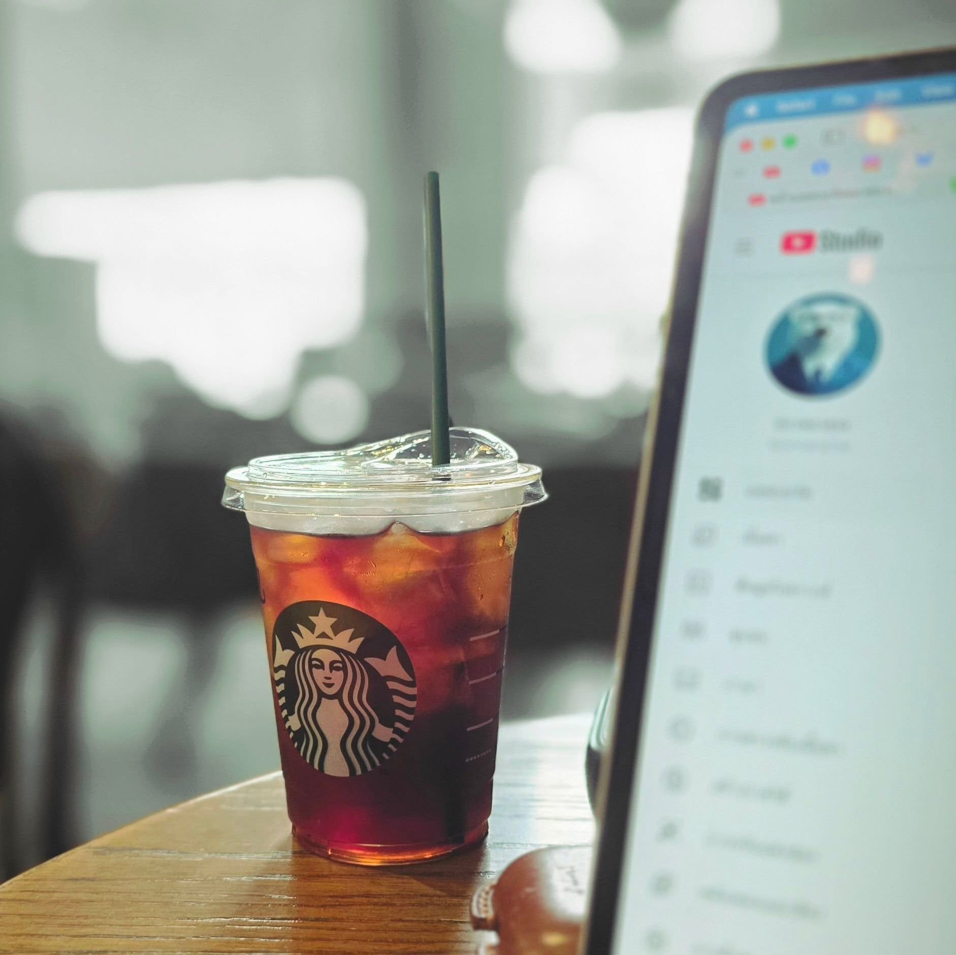 หมีเข้ากรุง . . .