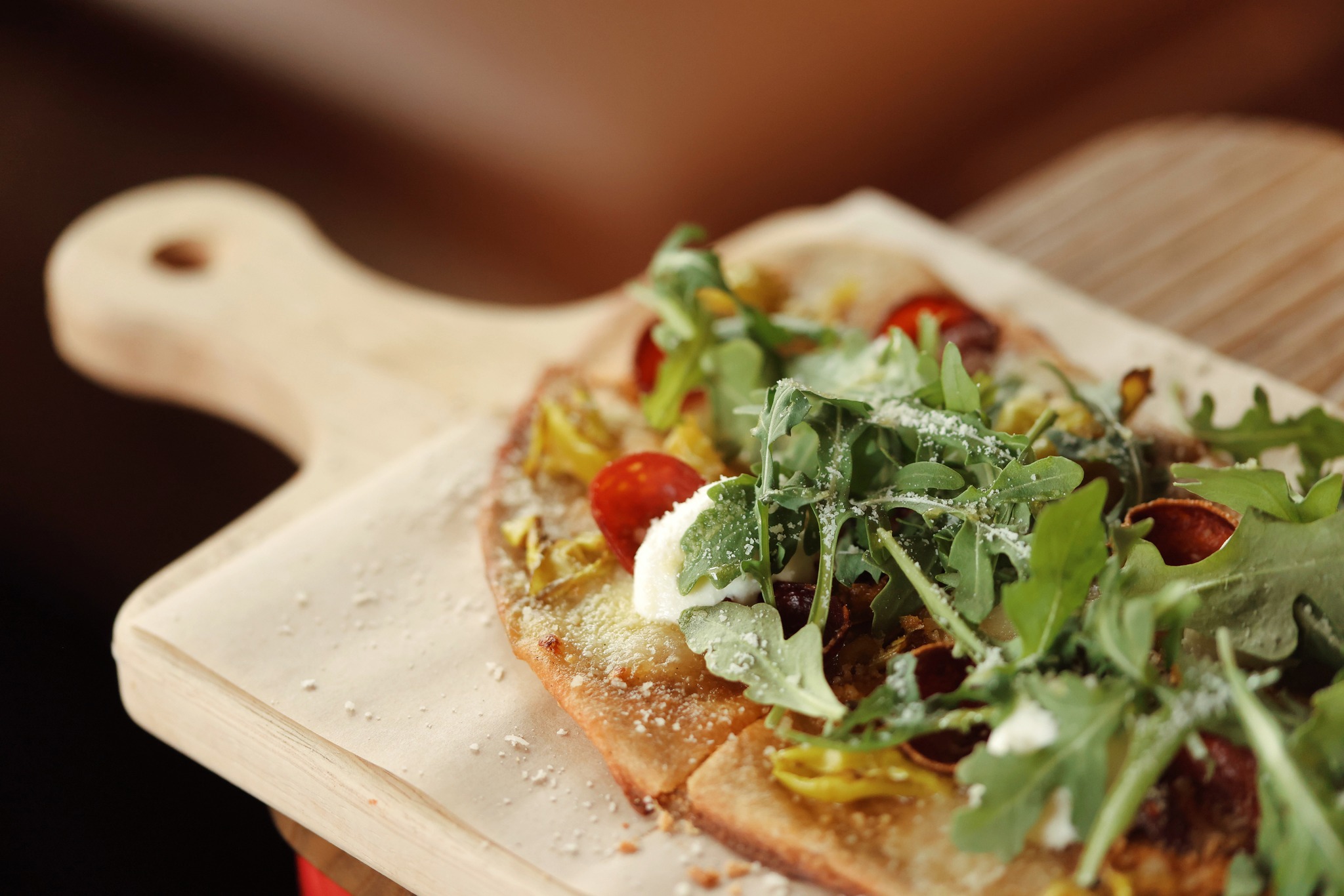 Flatbread + vino = always a good time 🇮🇹🍷
Our house flatbreads are made for sharing (or not 😉), crispy, flavorful, and the perfect pairing with a glass of wine at Bar Cicotti.
Simple, relaxed, Italian bar vibes. Come grab a slice and stay awhile. Cin cin ✨
📸 @kristinkins