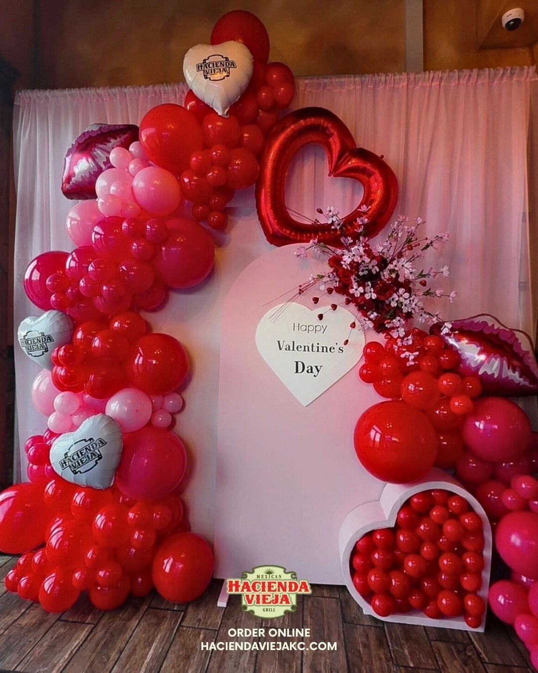 Valentine’s is almost here… and we’re ready ❤️
Hacienda Vieja is ready to welcome you, your special someone, friends, and family for a Valentine’s night full of authentic Mexican flavor and heartfelt moments.