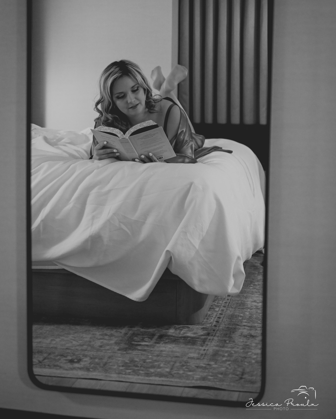 ✨ Séances Boudoir – 13 avril 2026 ✨
📍 Château Vaudreuil
Et si tu t’offrais un moment juste pour toi… ou à deux 💫
Un instant pour te redécouvrir, t’aimer autrement et reconnecter à ta féminité.
Seule ou en couple, je te guide avec douceur et bienveillance dans un décor chic et intime 🤍
Les places sont limitées… réserve la tienne dès maintenant ✨
#boudoir #couple #femme #sexy