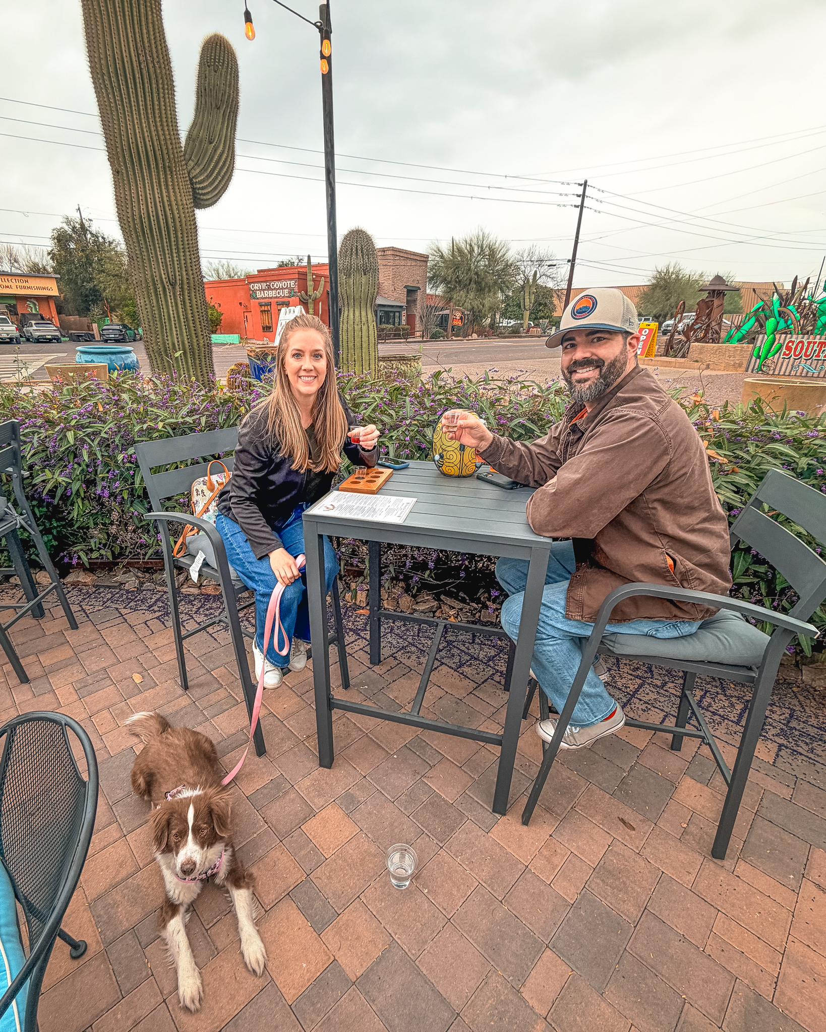 Desert date night done right. 🌵✨ Locally made mead and pups always welcome. 🐶 Come hang with us at Happy Bee!
#CaveCreek #CaveCreekDateNight #HappyBeeMeadery #CaveCreekDateNight #Mead #DogFriendlyPatio