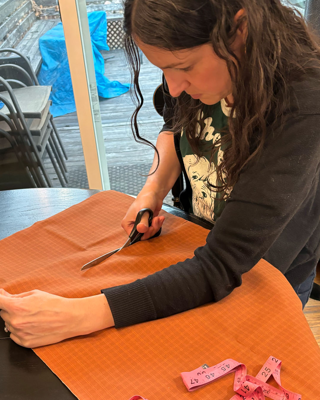 My mom recently came to visit me in Calgary and we spent an afternoon tackling a sewing project using two of my fabrics from the Prairie Life Collection. It was really nice to do that with her :)