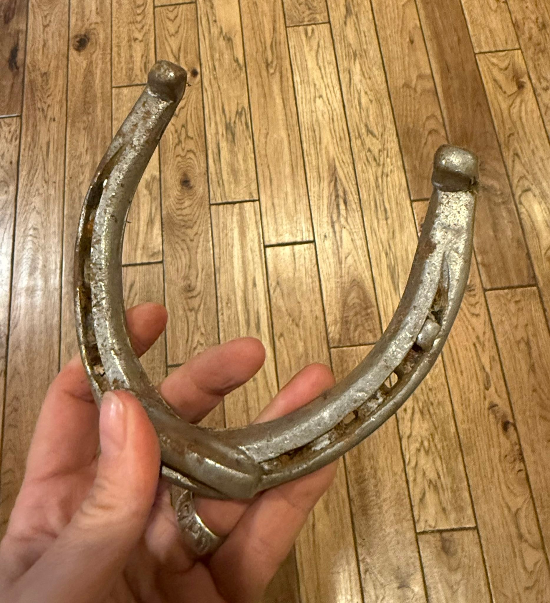 Who’s excited for the year of the horse?!!? This girl 🙋♀️🤣 🎉
Nate’s helping me prep horseshoes for our dream catchers Tuesday. I have some new ones coming as well, but these are from Dancer, Nutmeg, and Pepsie and should be filled with lots of love ❤️❤️❤️