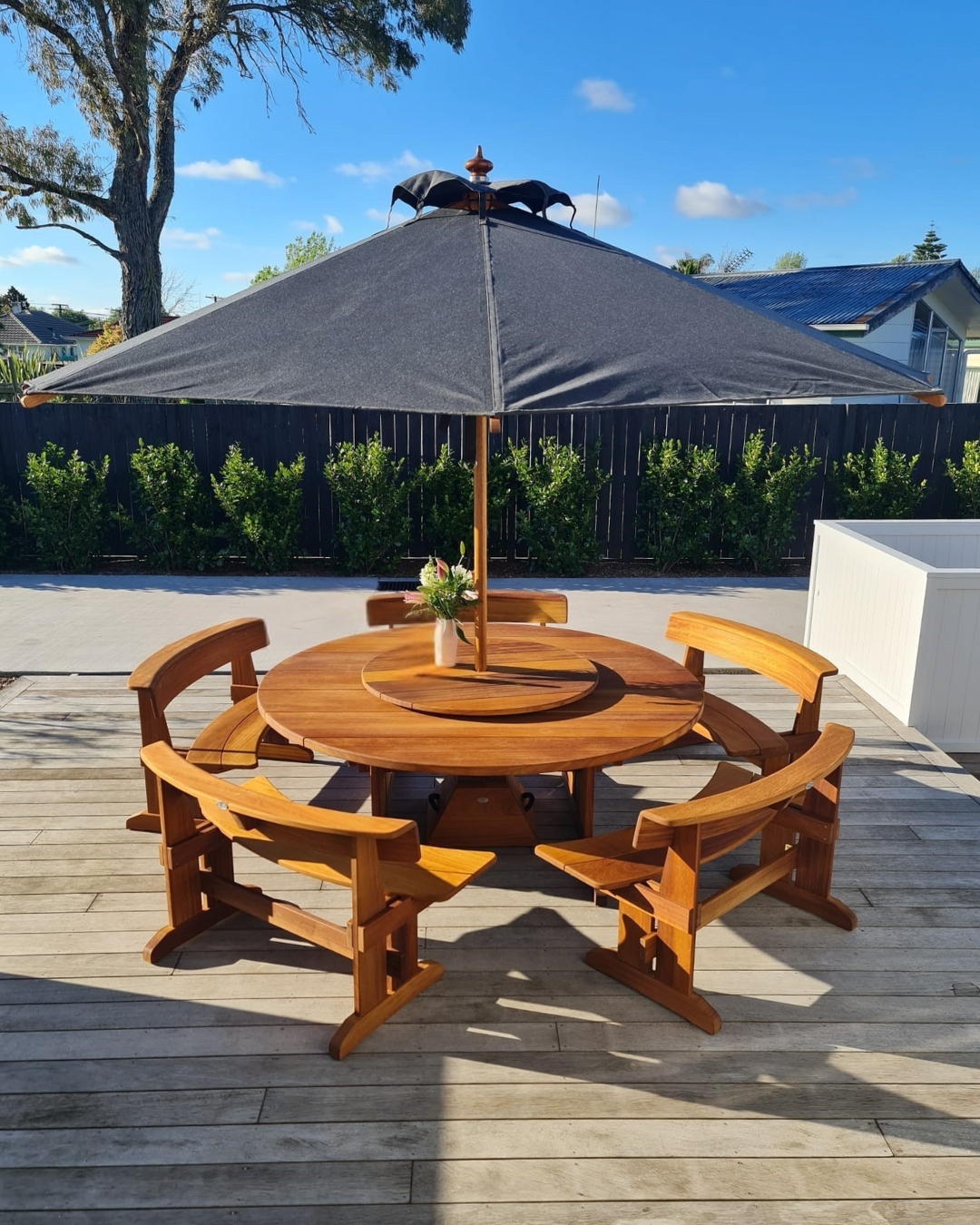 An open invitation.
Sunlight, space, and a setting that naturally draws people in.
The Ethan Setting is designed to host moments as they unfold, unforced, comfortable, and timeless.
Proudly Designed & Handcrafted in New Zealand Since 1984.
Explore more on our WEBSITE, link in bio!