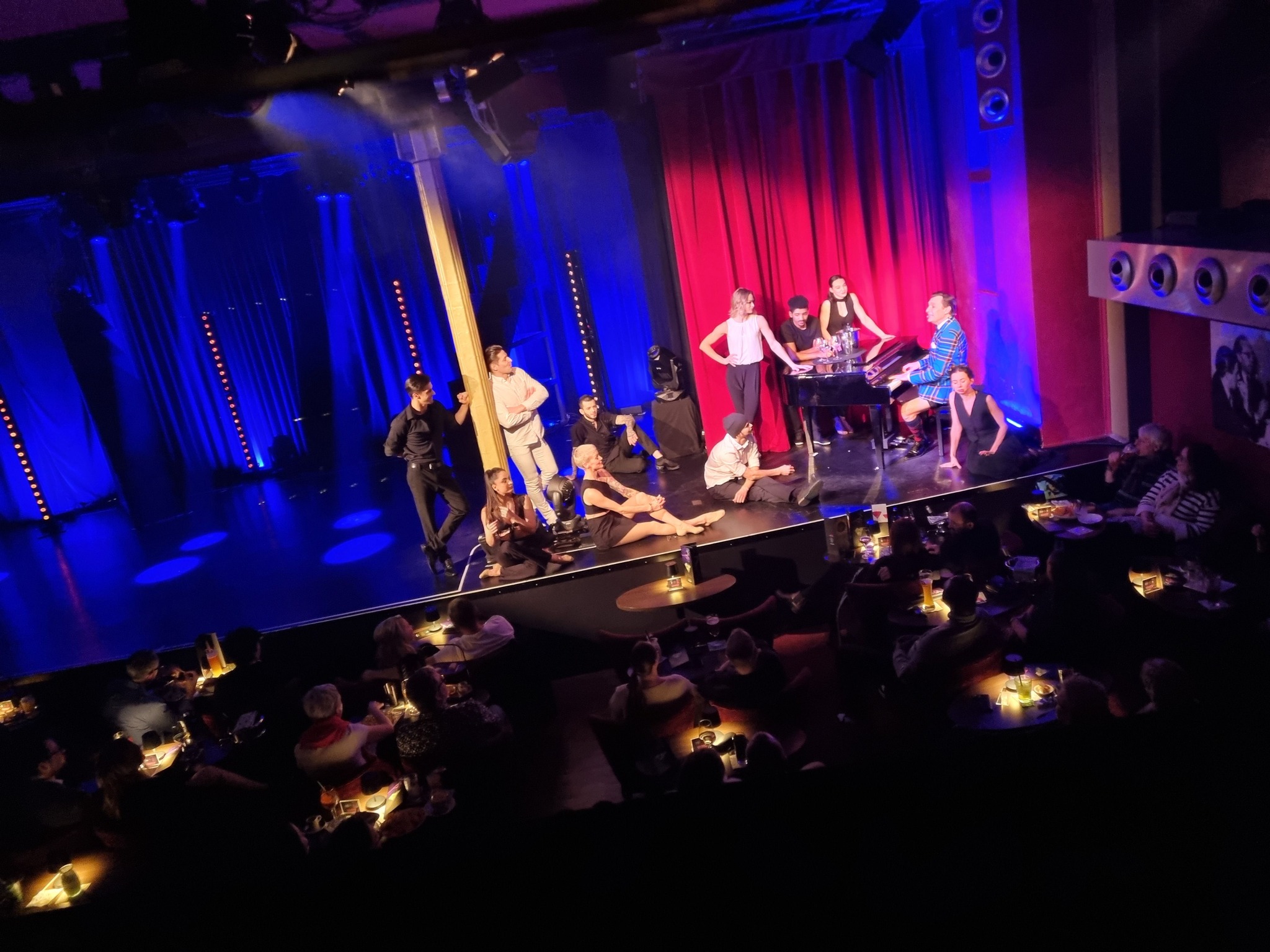 wie immer schön 🥰 lustig, zum Staunen, beeindruckend und sehr kurzweilig
Michael Reimer ILD❤️