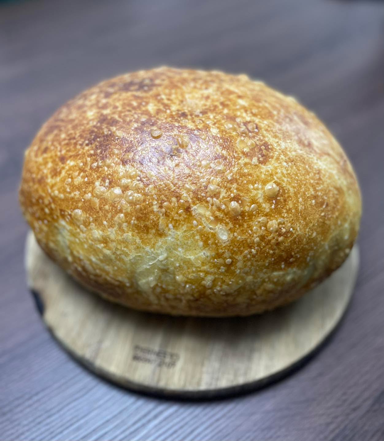 When you been making Dough all day and all you can think about taking some of the Carolina Reaper Chilli dough and making a loaf of bread to have it with 5 pound of cheese and hams 🍞 🧀 🍖
#BreadBaking #Sourdough #FreshBread #ArtisanBread #BakersLife #CrustGoals #BreadLovers #CarolinaReaper #ChilliBread #SpicyFood #HeatLovers #ChilliHeads #CheeseLovers #HamAndCheese #FoodCravings #ComfortFood #FoodieLife #FoodInspo #BakeryLife #DoughLife #BakerProblems #MadeFromScratch