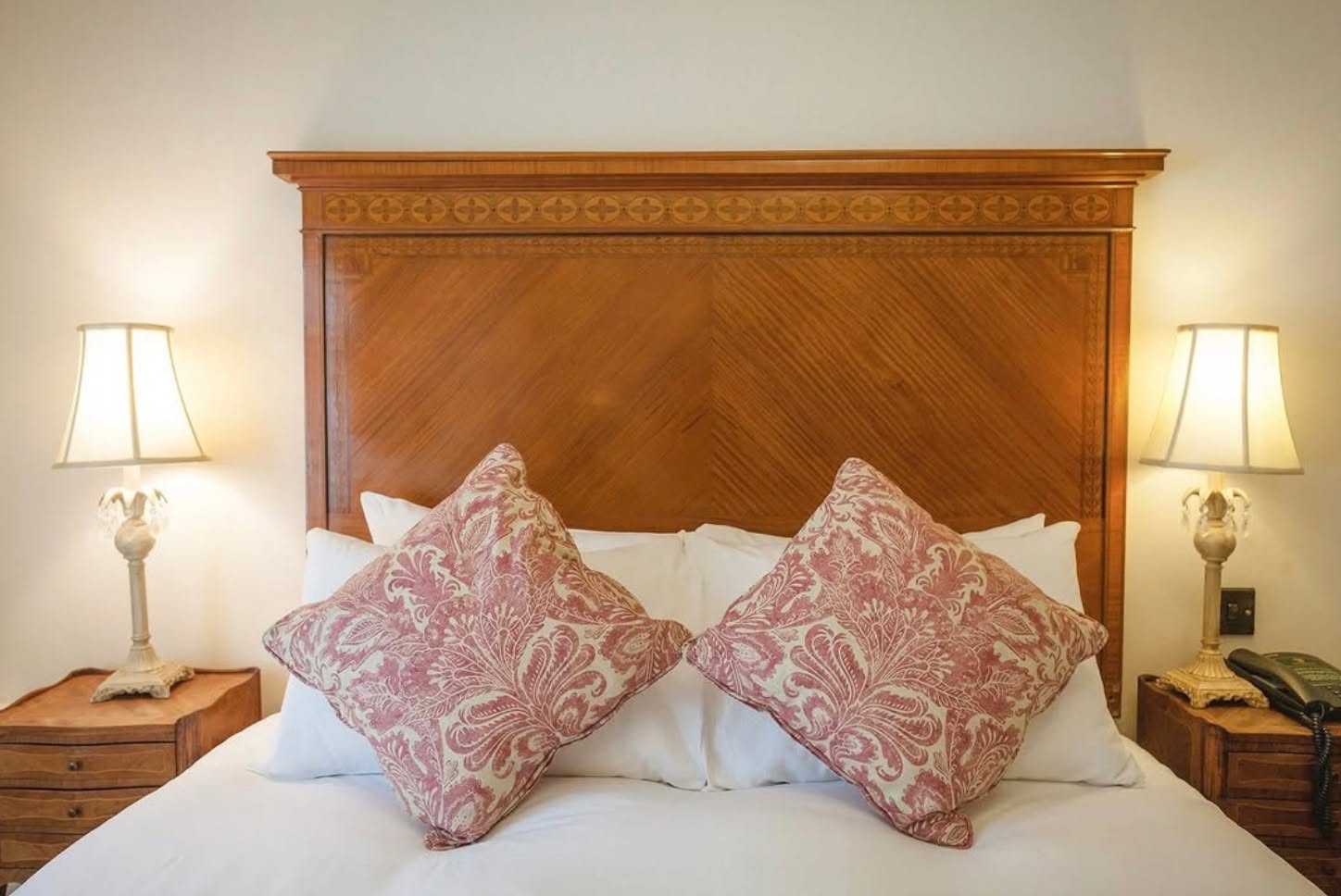 Stay. Dine. Relax. 🥂
Experience the ultimate getaway at The Falcon. Your booking includes a restful overnight stay, a full breakfast, and a £35 per person dining credit to use in Fern or on the Falcon Menu.
Book your escape today and let us handle the rest.
#rutland #uppingham #supportlocal #supportindependent #exploringengland #hotels #travelgram #rutlandwaternaturereserve #rutland #rutlandwater #coulplesthattravel #countryescape #weekendbreak #discoverrutland #minibreak #lovelocal #rutlandrestaurant #discoverrutland #sundaystay