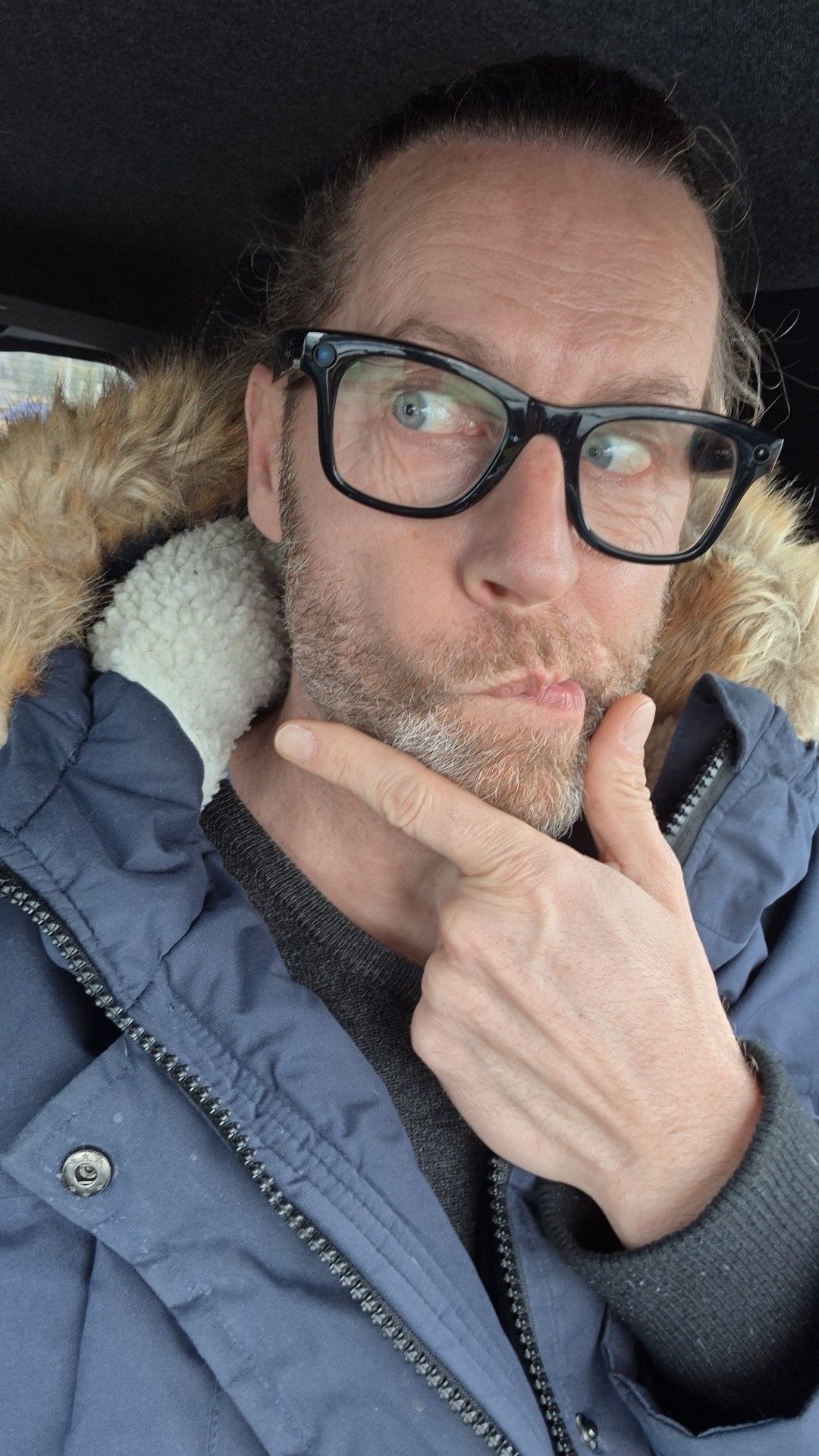 Blooming cold today, awaiting the 1950s hotrod for a shoot with Ash.. the band!