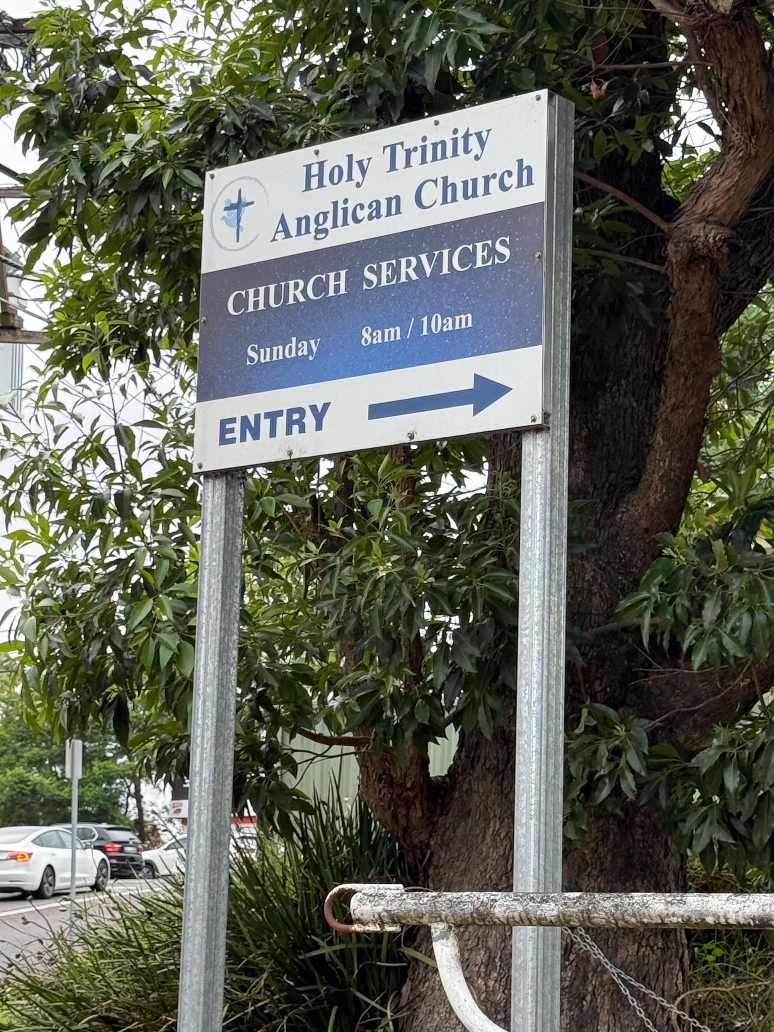 What is our vision as a church?
At Holy Trinity Church, our vision is to be an open and welcoming community in Baulkham Hills, passionately connecting with our neighbours and growing in faith together, so we can effectively serve God and our community by meaningfully engaging with all ages.
We want to extend God’s love in Jesus to those in all life stages in the surrounding suburbs, and significantly develop our ministries to children, families and youth.