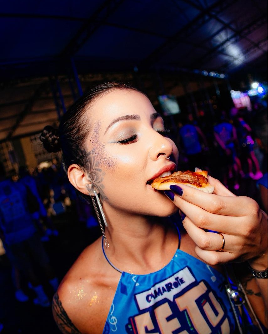 Em climade #TBT do @camarotesetudix , e QUE NOITE! ✨🎉
A energia tava lá em cima, a galera curtindo, e a gente levando sabor pra acompanhar cada momento. A alimentação do evento foi assinada pelo Sobrallia, com aquele cuidado nos detalhes e um serviço que faz a diferença quando o assunto é celebrar bem.
Quem viveu, sabe. Quem não foi… fica o gostinho da próxima. 😉
Se quiser levar essa experiência pro seu evento, chama a gente no direct.