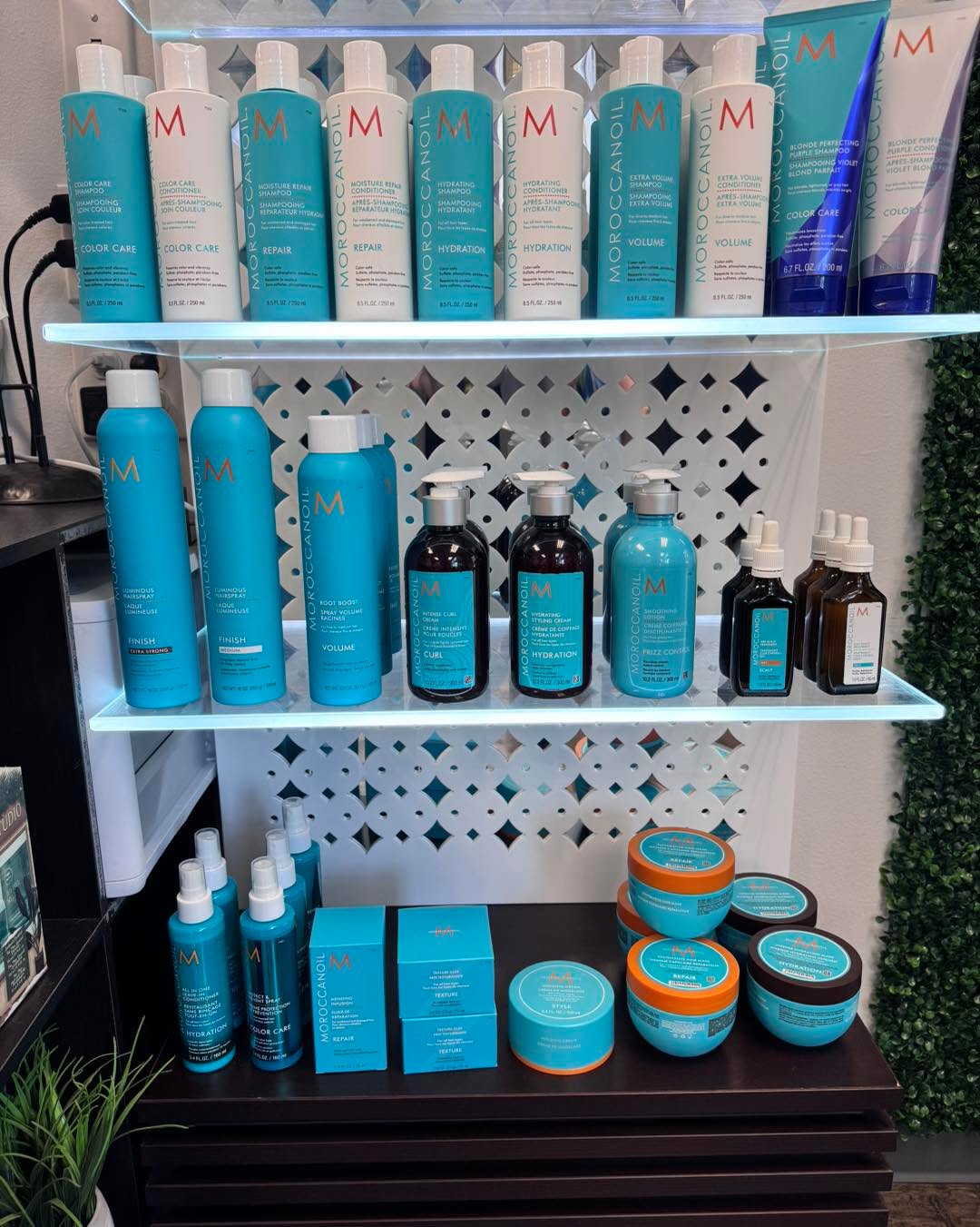 🚨 OUT WITH THE OLD… IN WITH THE NEW! 🚨
It’s that time at Third Dimension 💇♀️✨
We’re clearing out some of our slower moving inventory to make room for a fresh new product line (and I am SO excited about what’s coming 👀).
That means all these Moroccanoil products are now 30% OFF! 🧡
Same amazing formulas. Same gorgeous shine. Just at a seriously good price.
I’m so grateful for all of you who trust us with your hair and your home care products. Because of you, we get to grow, evolve, and keep bringing in the best of the best. 💛
✨ Stop in and stock up while supplies last!
✨ Walk-ins welcome
✨ Call us at 253-939-5243 to grab yours
Have a great hair day at Third Dimension 💕