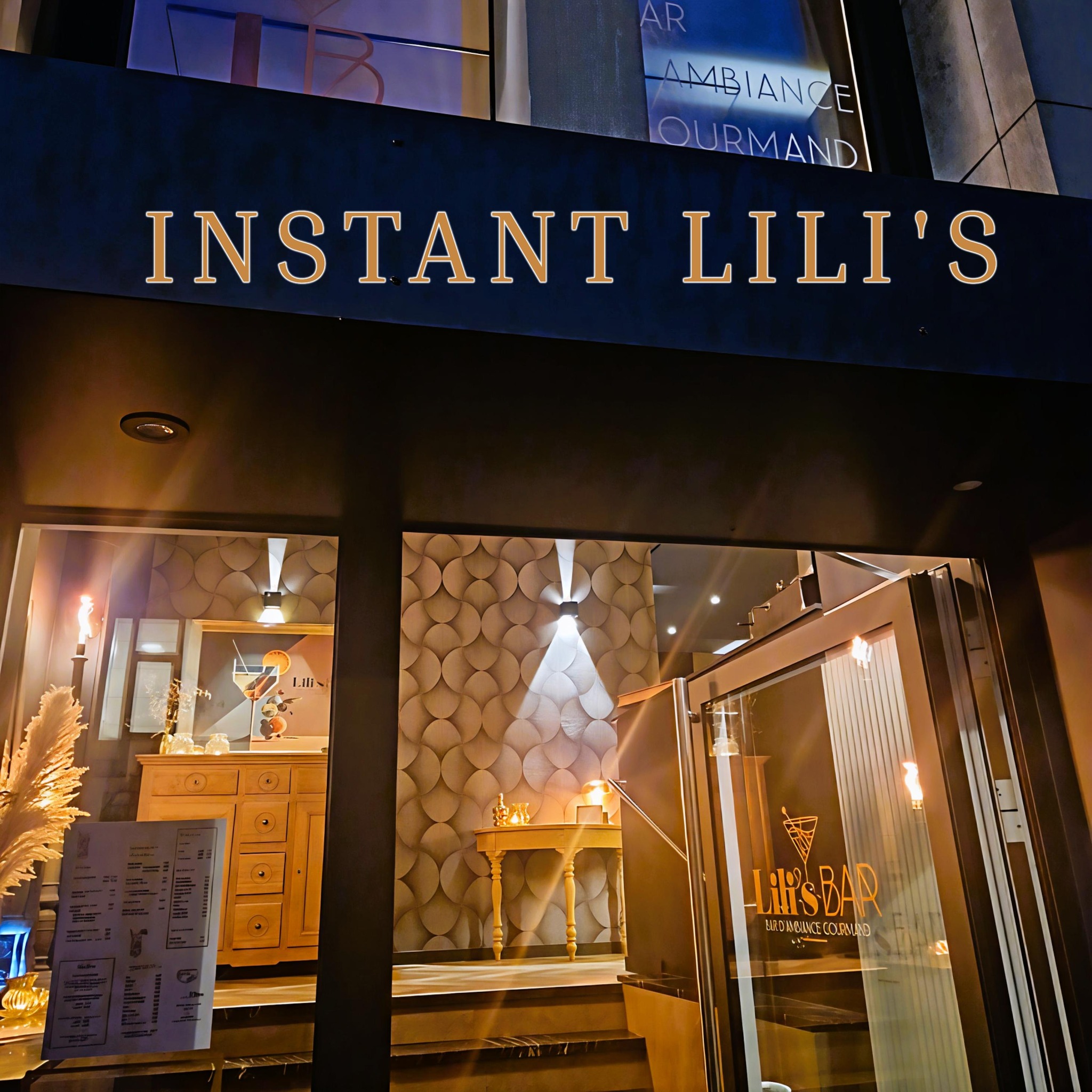 💋✨ Quel week-end de Saint-Valentin au Lili’s…
De l’amour, des regards complices, des verres qui s’entrechoquent…
vous étiez incroyables 🖤🍸
Et parce qu’au Lili’s chaque ambiance a son moment…
L’amour, c’est bien.
Les copines, les cocktails et la musique live, c’est pas mal aussi 😏🍸
🔥 Mercredi : Ladies Apéro de 18 à 20h
🎧 Jeudi : Afterwork Gourmand dès 18h30
🎷 Samedi 28 février : Dîner Concert Jazz — dernières places disponibles
👉 Réserve ta table.
Au Lili’s, on ne fait pas que des soirées.
On crée des moments. ✨