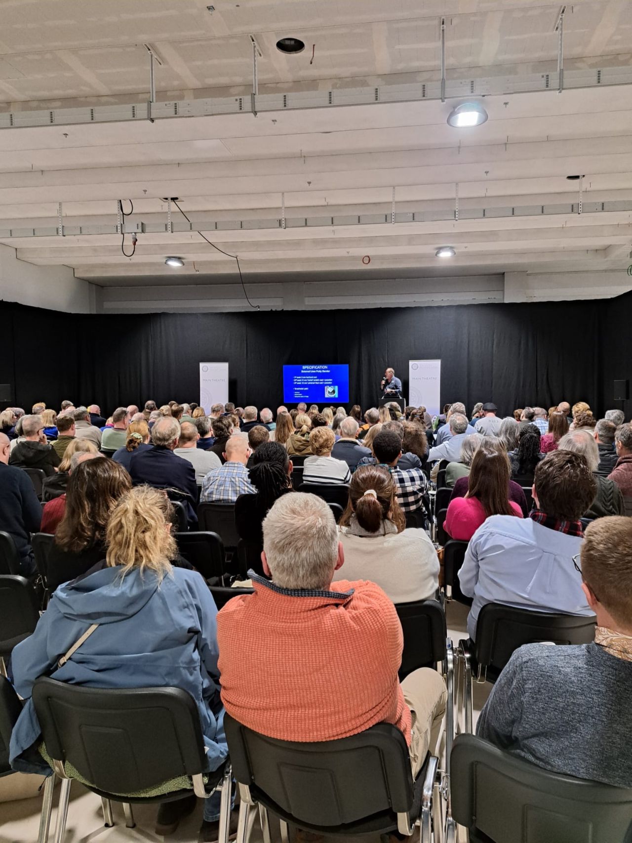 🏛️ Attending The Listed Property Show
We had a thoroughly enjoyable afternoon attending The Listed Property Show recently – a fantastic opportunity to connect with new contractors, speak with English Heritage experts and immerse ourselves in a wealth of specialist property knowledge all under one roof at Olympia.
Managing historic and listed buildings requires insight, collaboration and the right expertise – and events like this are invaluable in helping us continue to deliver the highest standards across our portfolio.
It was a great afternoon and a reminder of why we love working in property and preserving some of London’s iconic listed residential buildings.
#LondonBlockManagement #ListedBuildings #PropertyProfessionals #Networking #HeritageProperty