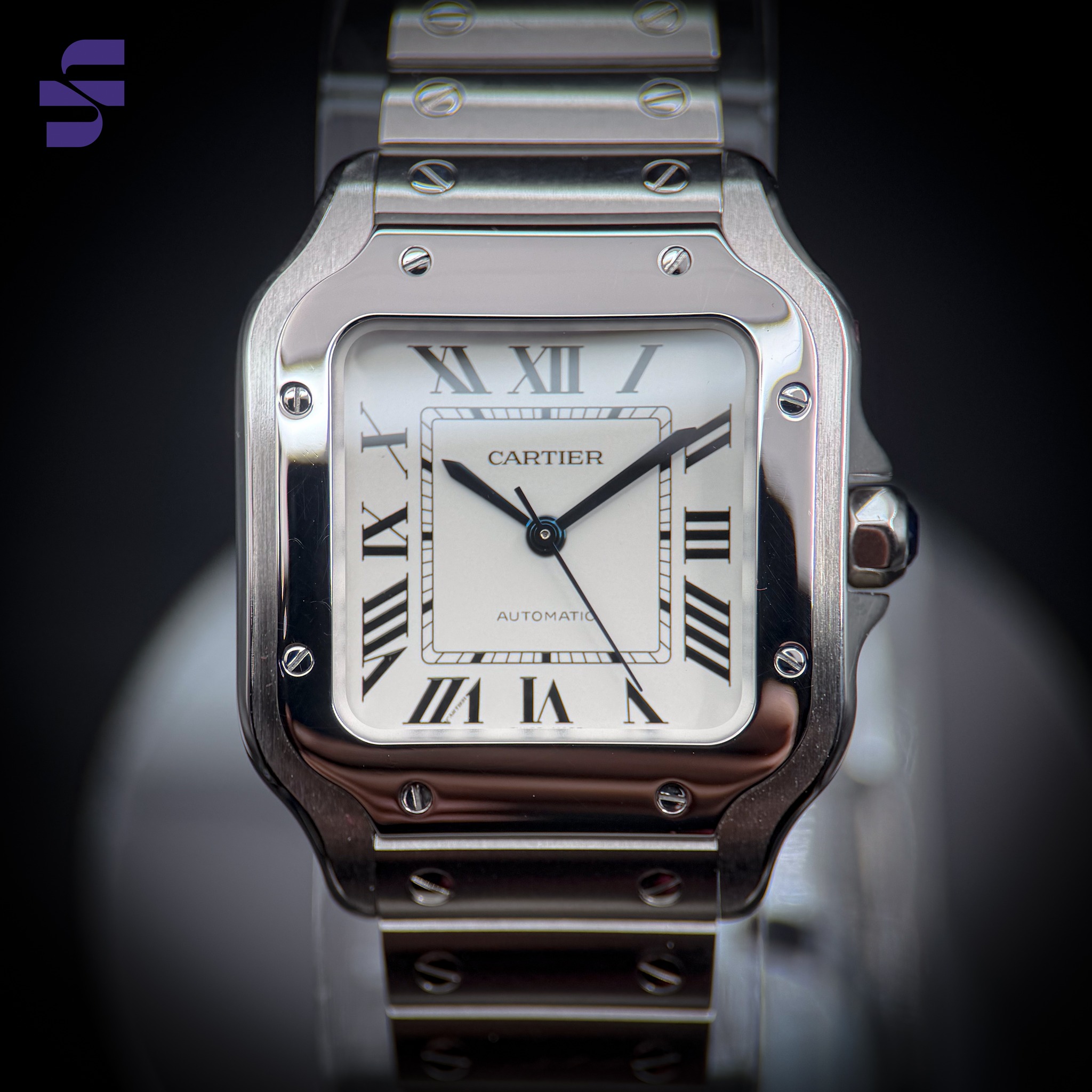 Pure Santos, uninterrupted.
SOLD - The Santos de Cartier WSSA0029 returns the icon to its most timeless expression — crisp white dial, Roman numerals, blued hands, and the unmistakable square architecture that has defined modern wristwatches for over a century. Effortless on steel, endlessly versatile, and instantly recognizable across generations.
Complete set.
Available via Time for Seconds.
#Cartier #CartierSantos #SantosDeCartier #WSSA0029 #CartierWatch #LuxuryWatches #WatchCollector #WatchFam #WhiteDial #TimeForSeconds