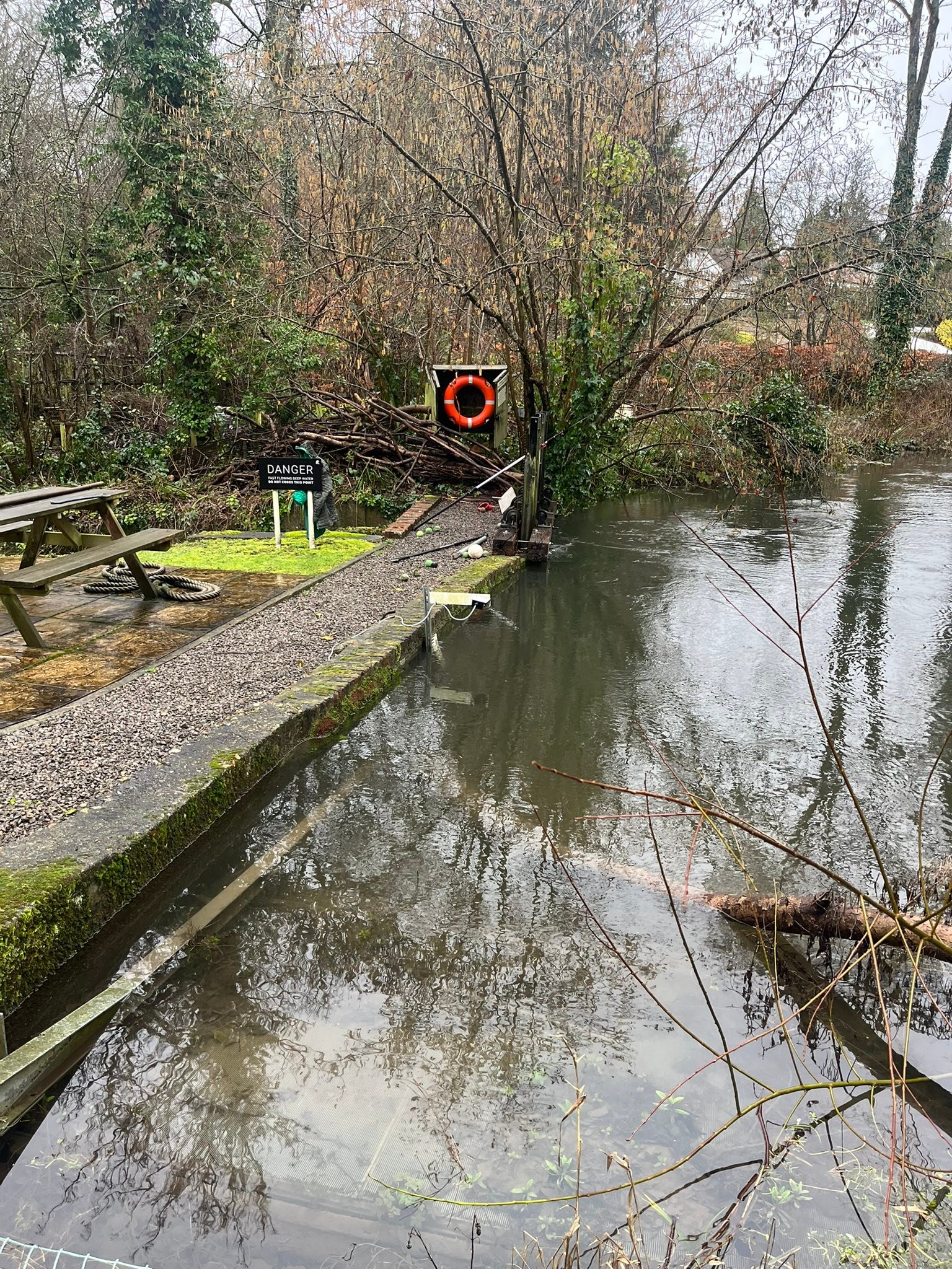 In the rain this morning I was out trying to get a blockage from under the sluices at a local mill. We’ve known it was there for over a week causing the path upstream to breach. It was an unusual one as it was a large tussock sedge and difficult to get out. I had to use a long chisel and a pole saw for about 2 hours. It was worth it though. The path is now walkable in boots, but the water meadows are doing their job soaking up the water, but with more rain on the way there’s not much capacity left.
-
-
-
-
#itchen #chalkstream #flooding #watermeadows #volunteer #charity #inpt