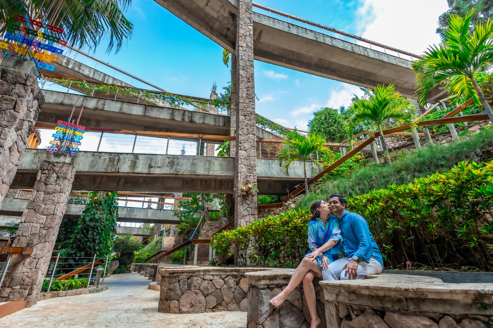 High above the Caribbean Sea with the Pitons in full view and love front and center. 💚
Intimate, elevated, unforgettable.
Ready for your own luxury island moment?
Send us a message or click the link in our bio to start planning.
#JadeMountain #StLuciaPhotography #LuxuryCoupleShoot #PitonViews #IslandRomance #DestinationLove #TravelStLucia