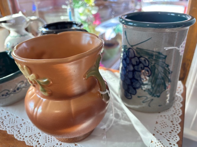 The weekend is here!!!! Let's go!!!!
Full Moon's Vintage Village
835 Lafayette Rd
Route 1
Hampton NH 03842
open 10am-6pm ---------closed Tuesday
(we are the red building and barn between Best Tile &The Community Oven
#ryenh #seacoastnhshopping #portsmouthnh #newenglandantiquetrail #northhamptonnh #nhsmallbusiness #nhantiques #amesburyma #exeternh #yardsalesnh #newburyportma #newenglandantiques #besttile #hamptonnh #seabrooknh #salisburyma #wardtonerecords #kingstonnh #grovelandma #yorkme #wsca1061fm #westnewburyma #NewingtonNH #dovernh #rochesternh #kingstonnh #grovelandma #yorkme #wsca1061fm #westnewburyma