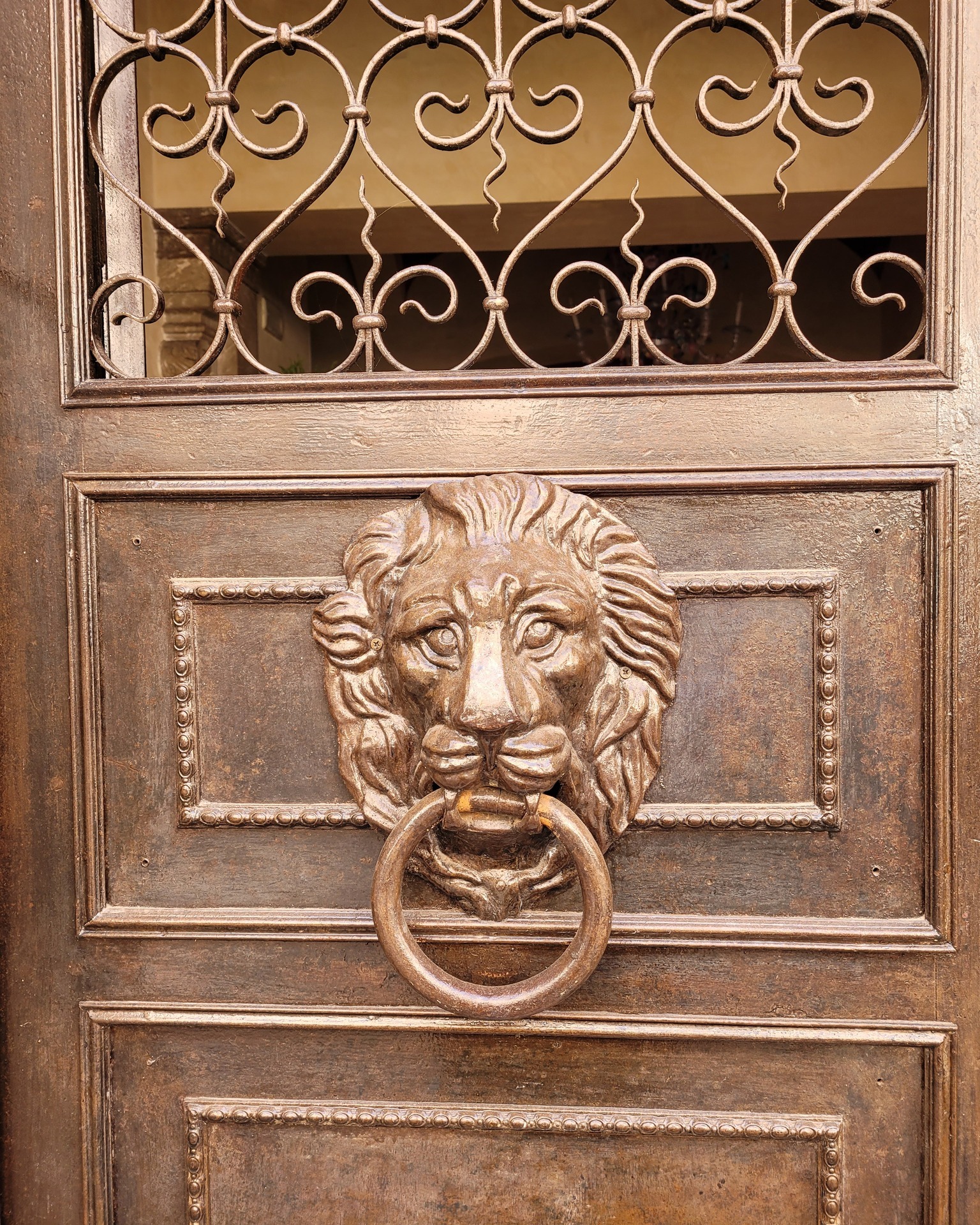 Details that most people walk past.
Sicily is full of them.