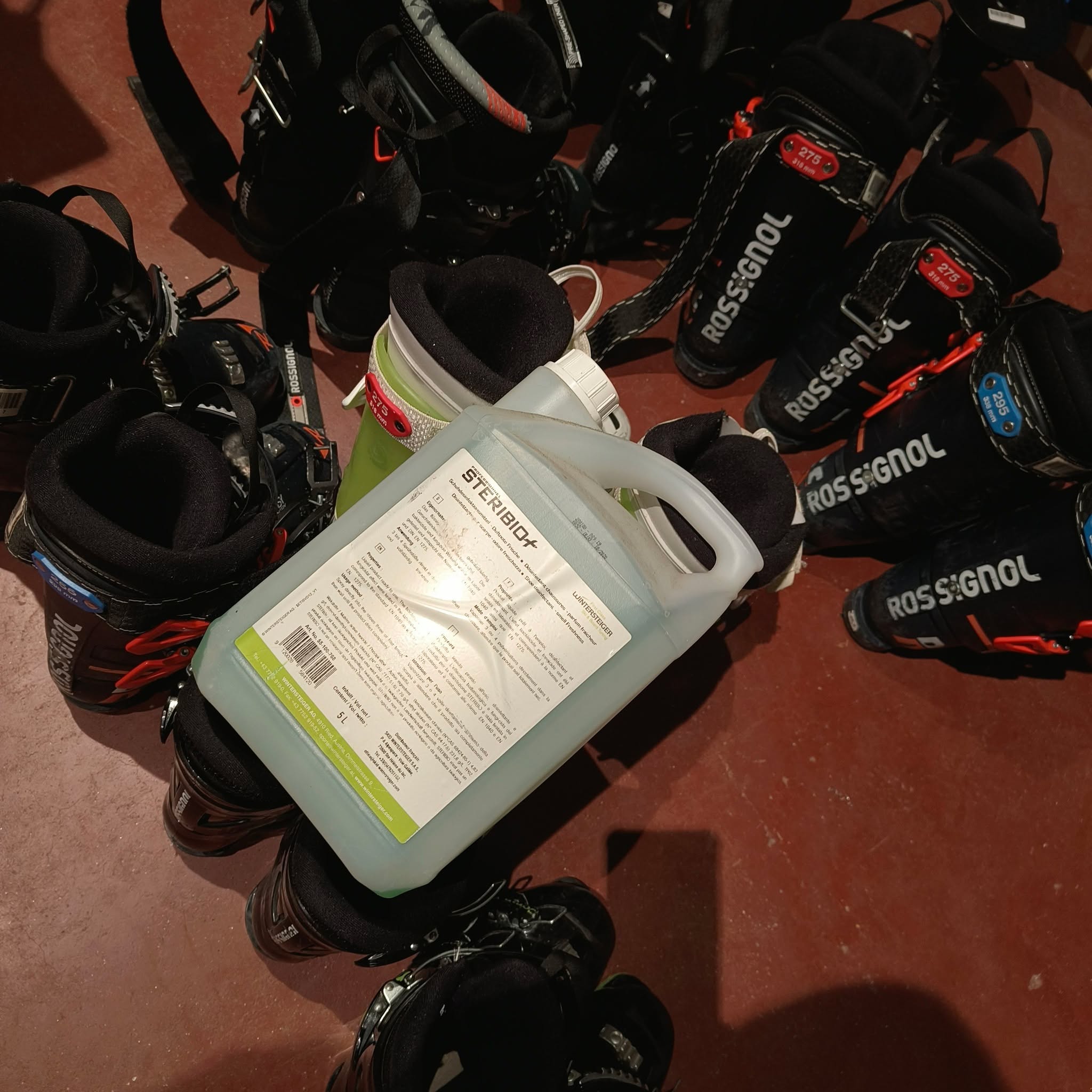 Rental Fly High Sports alle botjes worden steeds met steribio van wintersteiger.