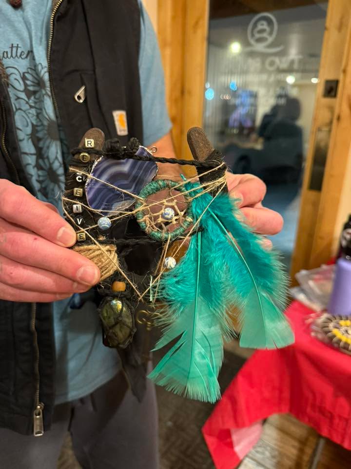 Some of the beautiful creations from last night!! I love them all ❤️❤️❤️ So much fun!!
Dreaming of a beautiful year filled with magic and love for all of you!!!