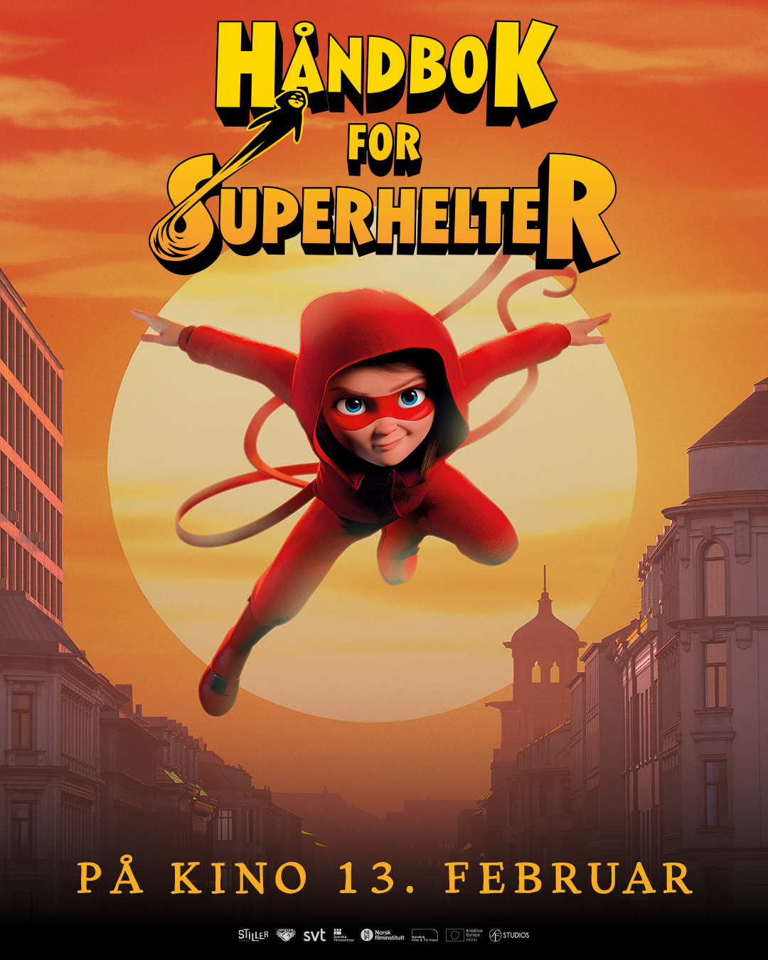 VÅGÅ KINO sundag 1. mars klokka 17.00
🦸🧧 Håndbok for superhelter
https://checkout.ebillett.no/211/events/956/purchase
Supersuksessen «Håndbok for superhelter» er endelig blitt film!
Lisa har nettopp flyttet til byen Rosenhill og sliter med å finne sin plass. Men en dag oppdager hun en håndbok som lærer bort superkrefter. Hun blir superhelten Røde maske og klarer å forhindre tyveriet av en sjelden mynt. Men når byens gangsterkonge Wolfgang kidnapper ordføreren for å få tak i mynten, blir alt satt på spill. Kan Lisa samarbeide med de som mobber henne for å beseire Wolfgang – før han stjeler en 700 år gammel skatt som kan redde byen fra undergang?
Filmen er basert på de fire første bøkene i serien; Håndboken, Røde maske, Alene og Ulvene kommer.
Aldersgrense 6 år.