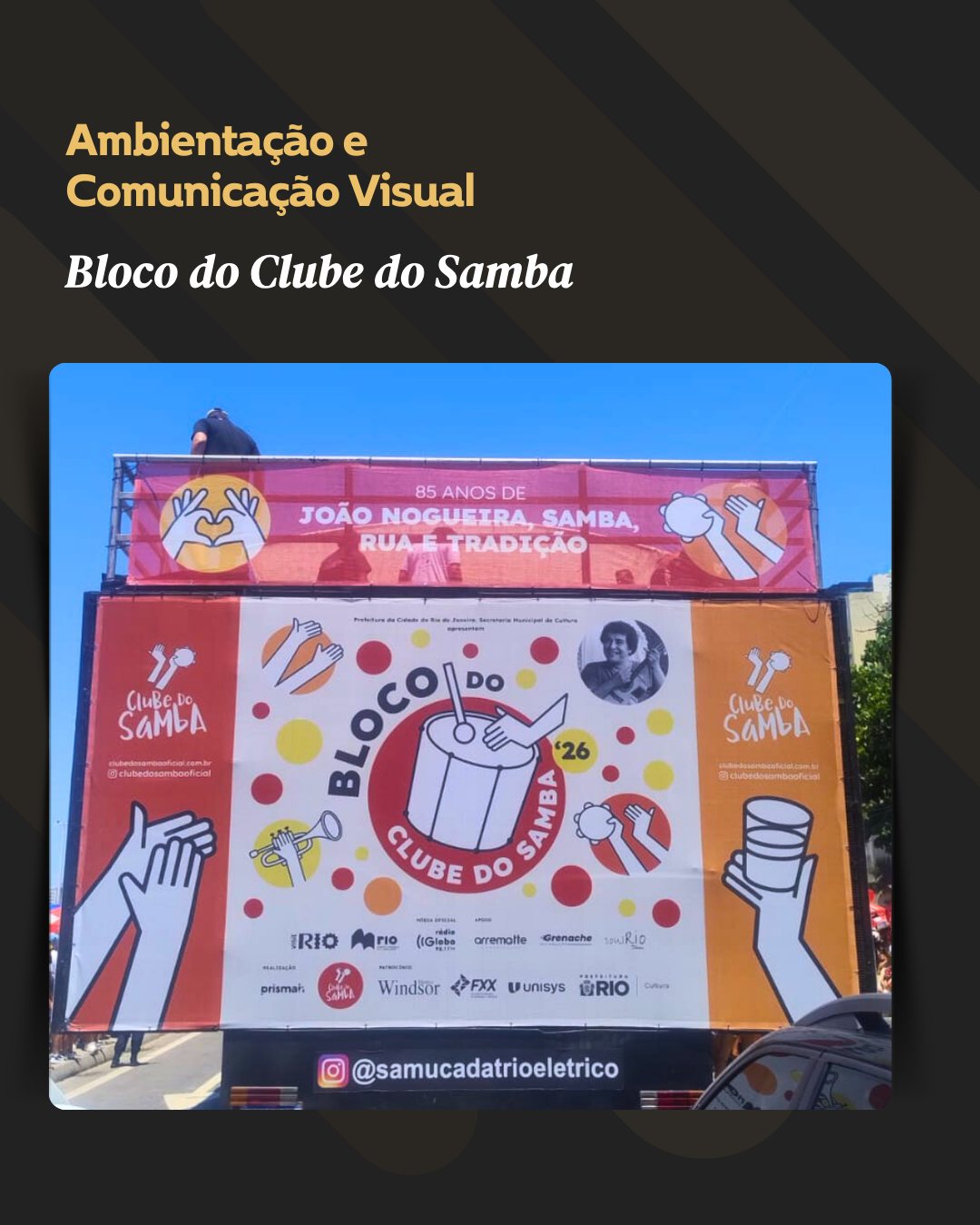 Carnaval no ar e a Arrematte em ritmo de produção.
Enquanto a cidade vibra, a gente executa: comunicação visual, ambientação de espaços, impressão em grande formato e estruturas visuais para ações de rua e eventos de alto fluxo.
Este carrossel mostra parte dos serviços realizados no Carnaval, incluindo a comunicação visual aplicada no Bloco do Clube do Samba, comandado por Diogo Nogueira, além de ativações e estruturas pensadas para impacto, leitura rápida e resistência - exatamente o que esse tipo de evento exige.
Aqui, o foco é execução no tempo certo, com presença e resultado.
E seguimos em produção.
Fale com a Arrematte.
#Arrematte
#ComunicaçãoVisual
#CarnavalRio
#Carnaval2026
#TrioElétrico