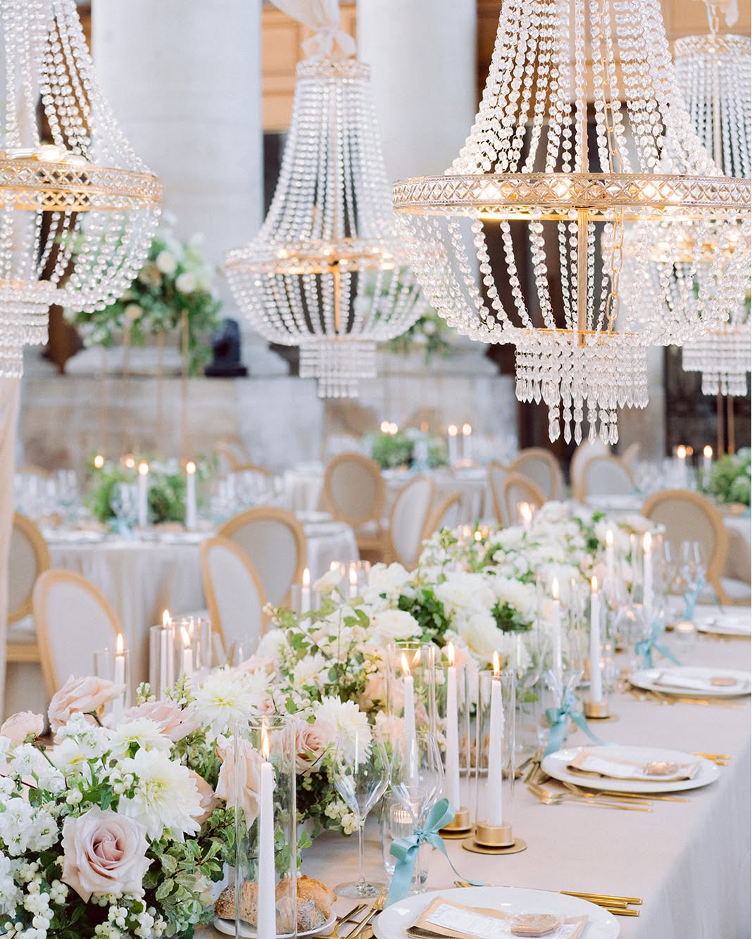 Is there anything more quintessentially French than dining beneath crystal chandeliers?
Wedding planner @cassandra_weddingplanner
Lieu de réception @abbayepremontres
Wedding & floral designer @justeuneevidence
Traiteur @marcotulliomariage
Photographe principale @manon.drouard.photographie
Papeterie @hellonins.insta
___
#frenchwedding #destinationweddingphotographer #weddingphotographerfrance