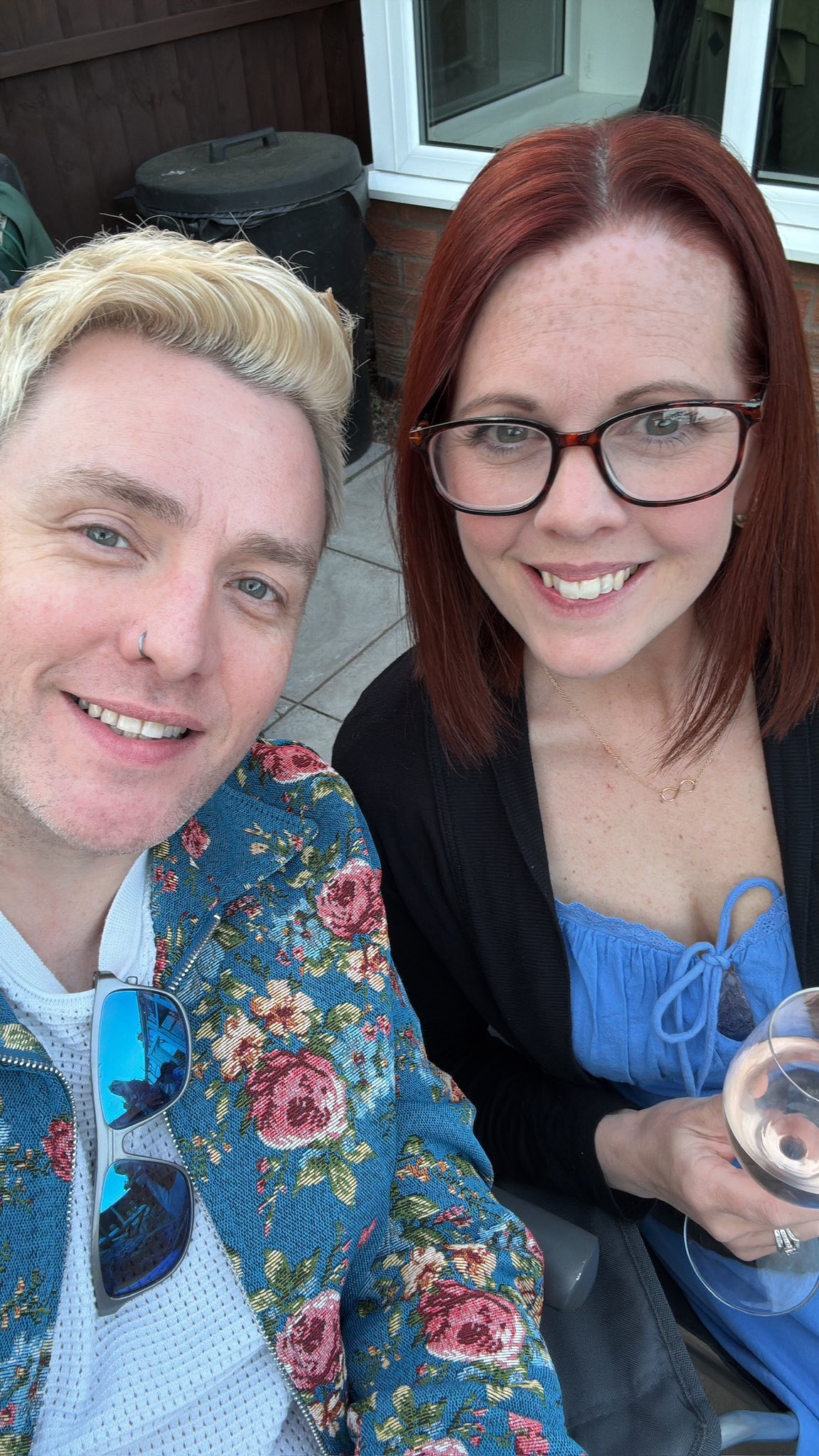 Welcome to CLUB 40!!!! You’re gonna love it!! Happy birthday bestie!!!!! Love you loads and loads! Will call you later!!