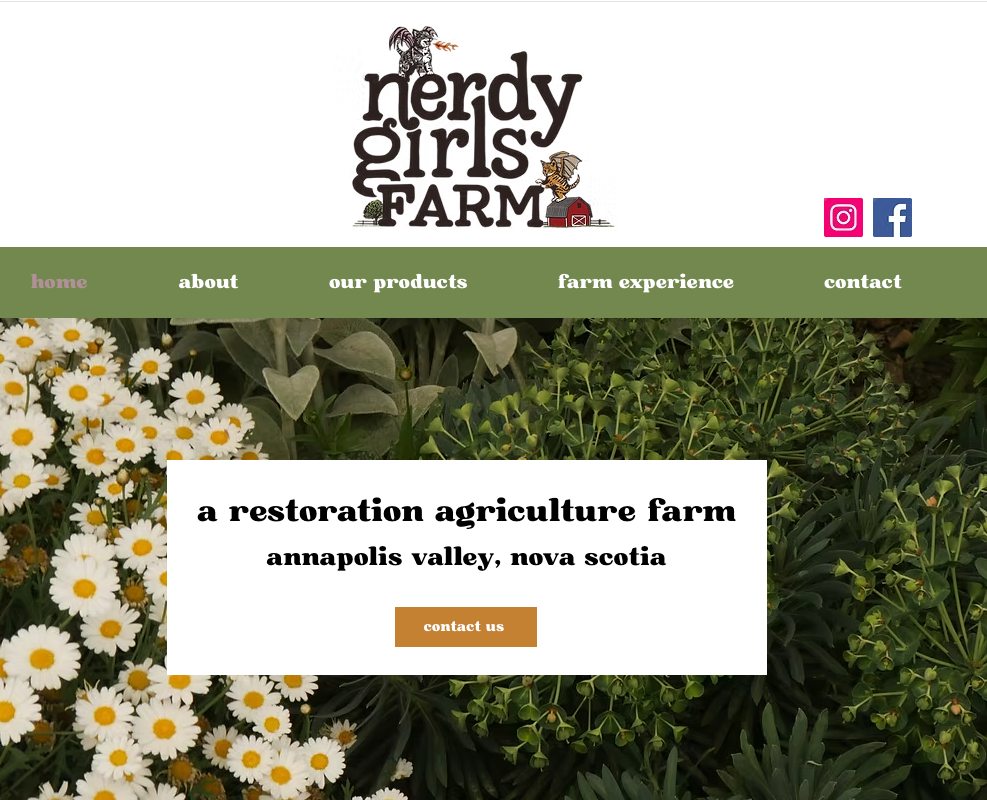 Oh look, a shiny new website! Many thanks to @purplelilacmedia for the refreshed look and fancy new features. We now have a calendar so you know where to find us at markets and when the farm will be open for experiences!