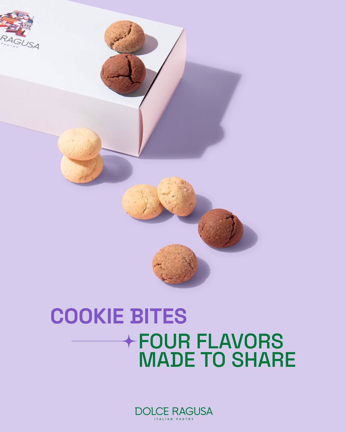 بوكس كوكي بایتسهيل، قرفة، زنجبيل وشوكولاتة
نكهات تشارك وتنعاد كل ليلة✨
Cookie Bites Box✨
Cardamom, cinnamon, ginger and chocolate...
Flavors made to be shared, night after night 🤍✨