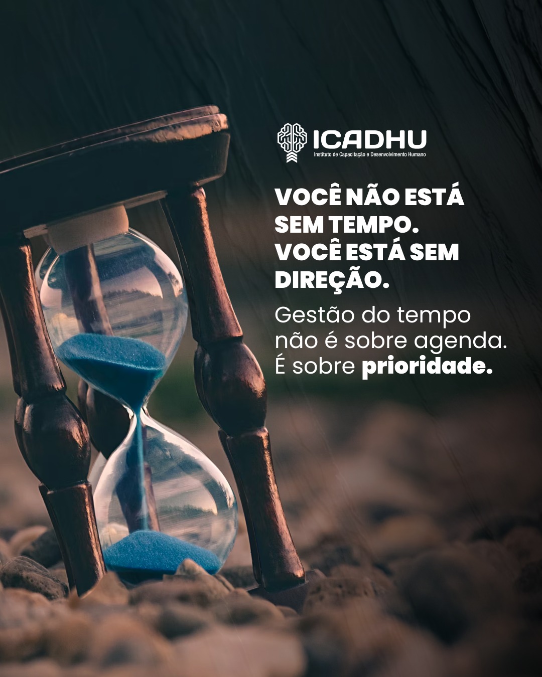 Você acorda cedo.
Corre o dia inteiro.
Resolve mil coisas.
E mesmo assim… termina a semana com a sensação de que não avançou.
O problema não é falta de tempo.
É falta de clareza.
Sem direção, qualquer tarefa vira urgente.
Sem prioridade, qualquer pessoa ocupa sua agenda.
E isso não é produtividade.
É sobrevivência.
Nos próximos dias vamos falar sobre dois pilares que mudam completamente a performance profissional:
⏳ Gestão do tempo
🗣 Comunicação assertiva
Se isso faz sentido pra você, comenta: PRECISO.
#ICADHU #GestãoDoTempo #ComunicacaoAssertiva #VemProICADHU