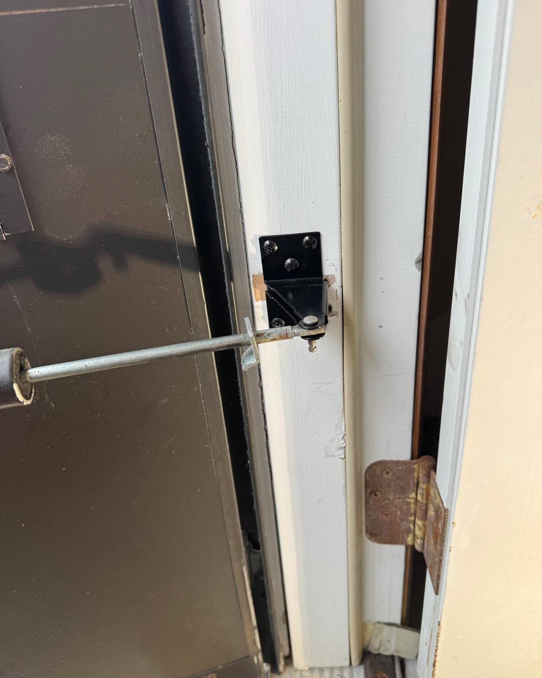 Broken door closer bracket replaced.
This door had a failed closer bracket. I removed the damaged hardware, installed a new bracket securely and adjusted the storm door so it closed properly without slamming.
If you've got hardware that's loose, bent, or starting to fail, I can take care of it quickly and cleanly.
Taskline Home Services - Local. Reliable. Done right.
#FayettevilleNC #HopeMillsNC #Handyman
#HomeRepairs #DoorRepair
#TasklineHomeServices #BeforeAndAfter