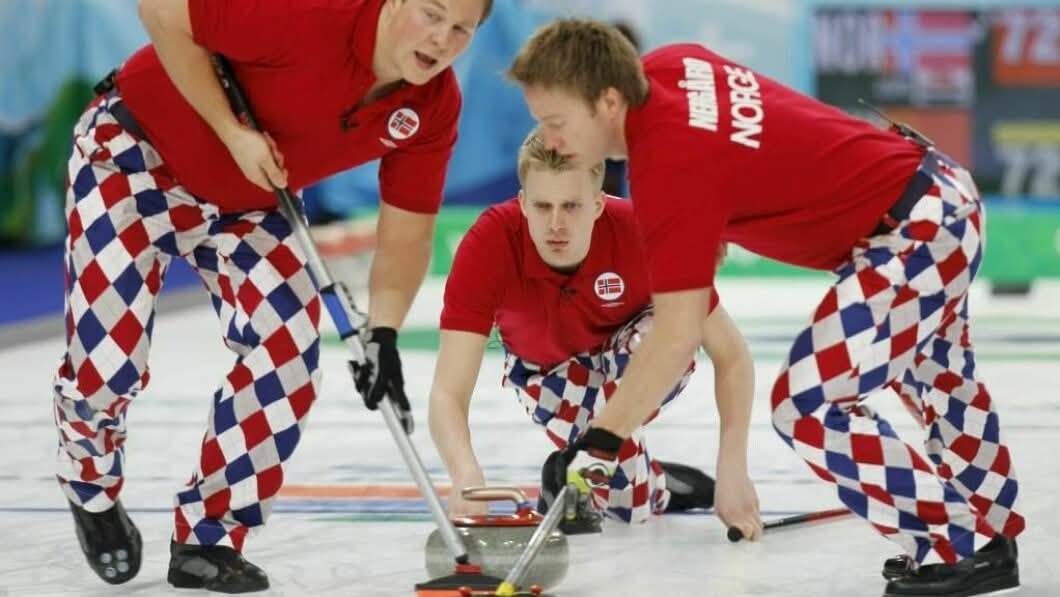 UGH!!! Norway's mens curling team is giving me agita!!😣😣
Come on y'all! I honestly think it's the outfits. Ulsrud (RIP) started a trend with the Norsk Snazzy Pants and now, Basic Britches Curling Britches ain't working! Come on let's get that bronze boys!! 🥉🇳🇴🇳🇴