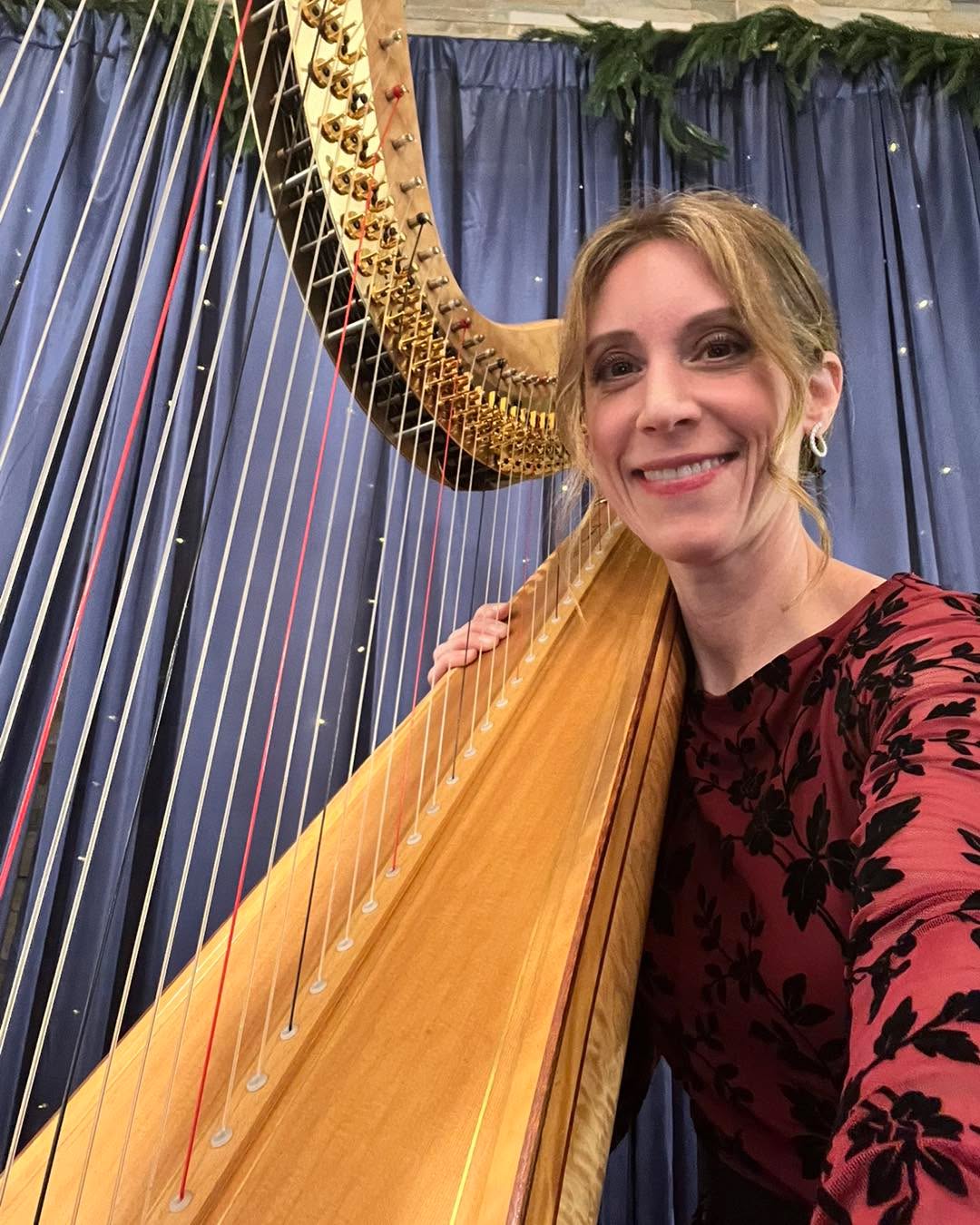 What a nice evening at Violet Springs Health Campus for their Winter Gala Dinner 🎶
I loved seeing the smiles (and hearing the hum-alongs!) to Moon River, Can’t Help Falling in Love, Edelweiss, How Great Thou Art, Clair de Lune….and the other songs I played!
They enjoyed familiar songs that brought back memories and sparked conversation at the tables. So grateful to share harp music with them tonight. 💛
#HarpistLife #WinterGala #LiveHarp #SeniorEvents #columbusharpist #MusicBringsJoy